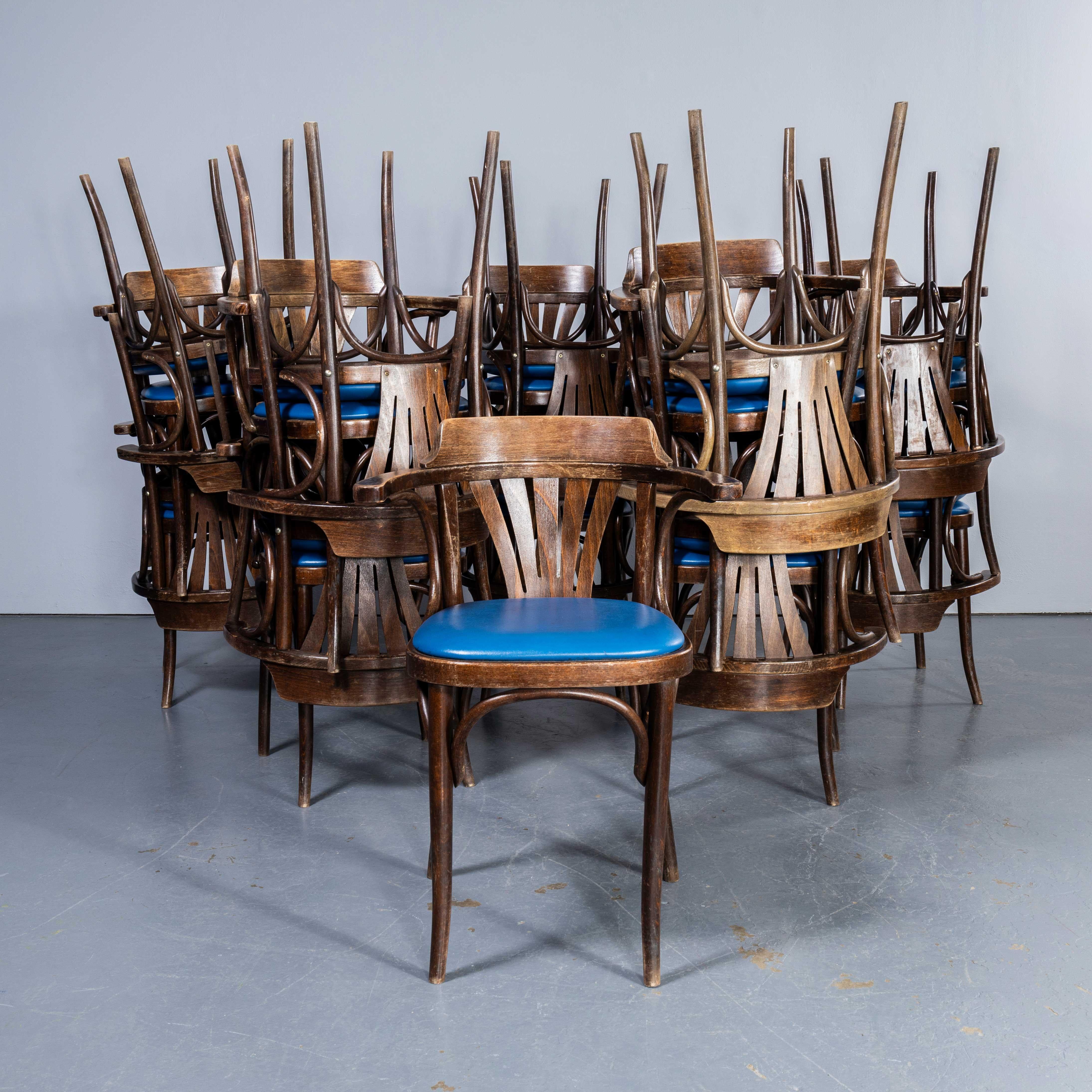 Chaise de salle à manger en bentwood à dossier en éventail des années 1970 - Différentes quantités disponibles. 

Lot de fauteuils classiques en bois courbé de bonne qualité avec un dossier en éventail typique des années 70. Les chaises ont été