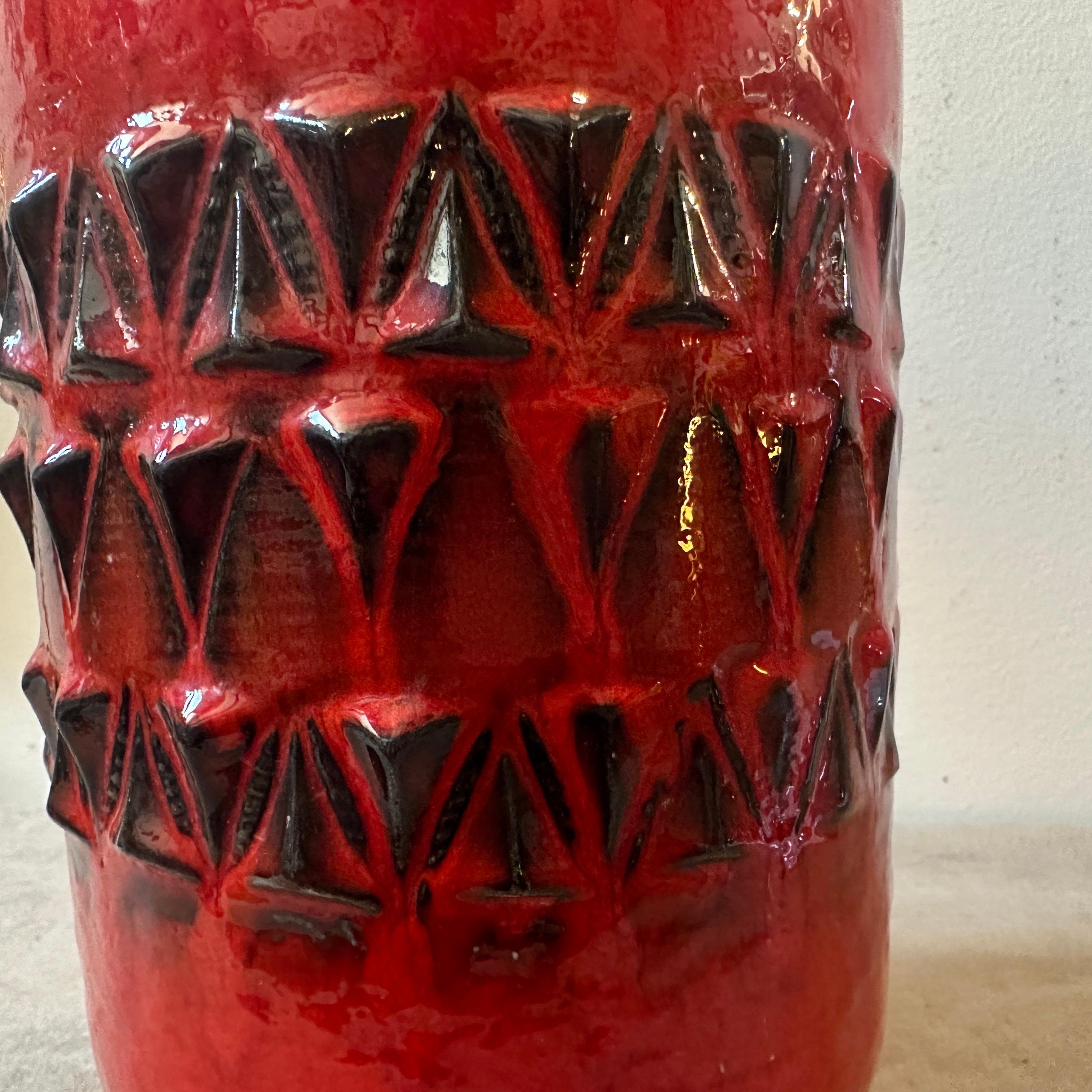 1970s Fat Lava Red and Black Ceramic German Vase For Sale 5