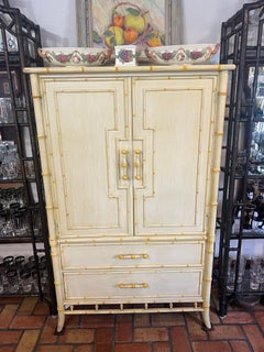 Armario amarillo imitación de bambú de los años 70, de Century Furniture Company