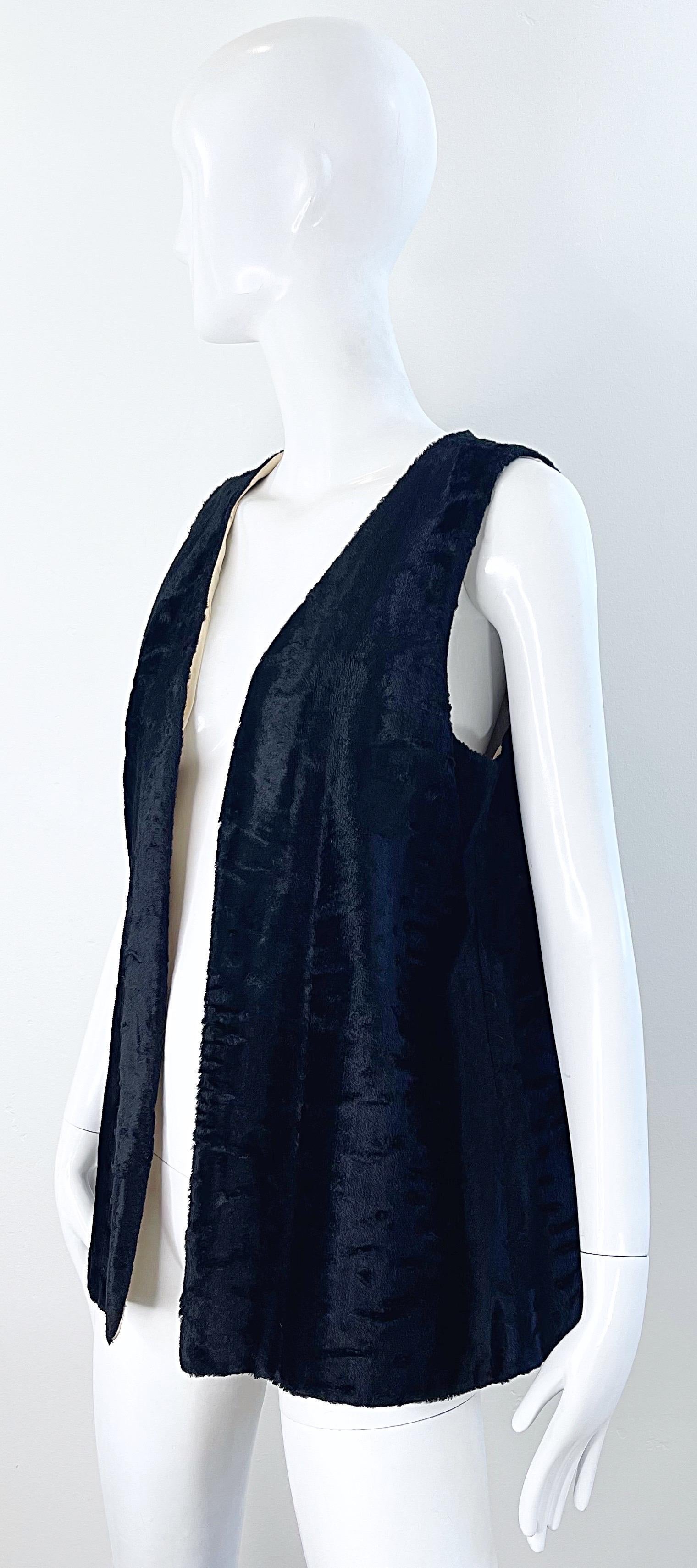 1970s Faux Fur Black Open Front Plush Vintage 70s Sleeveless Vest Top For Sale 3