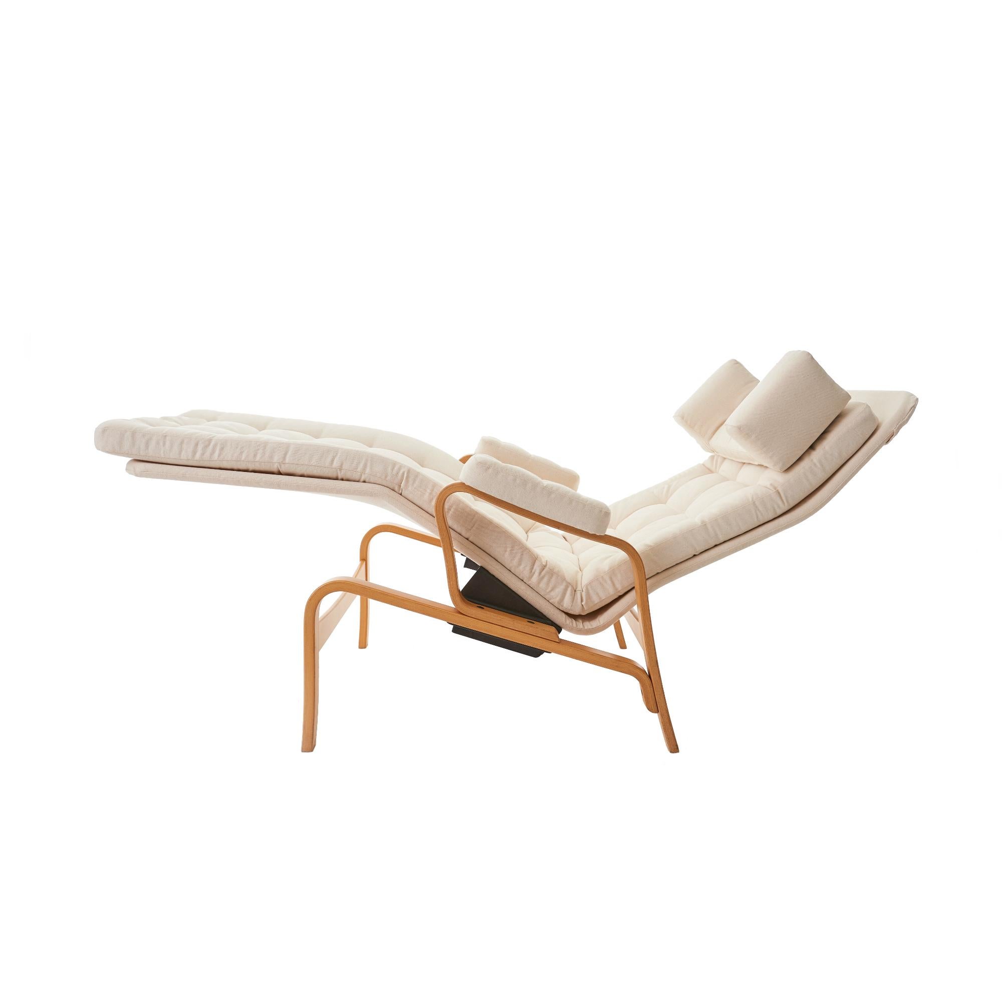 dux fenix lounge chair