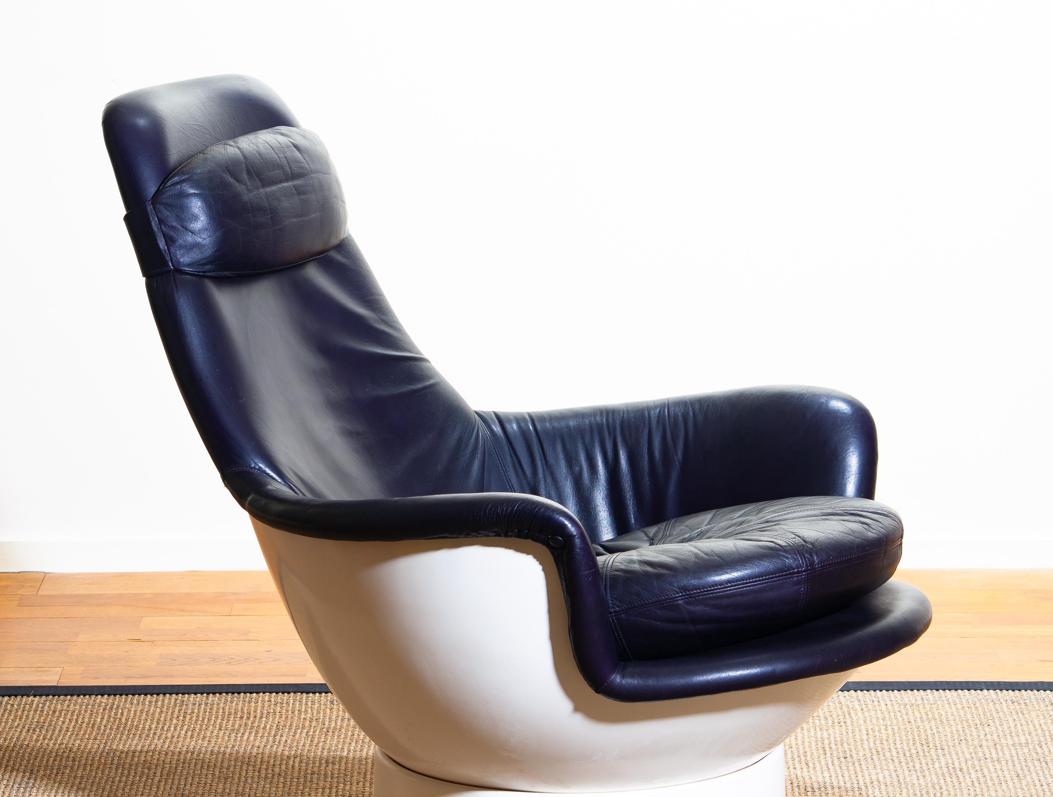 Finnish 1970's Fiberglass Lounge / Easy Chair Model 
