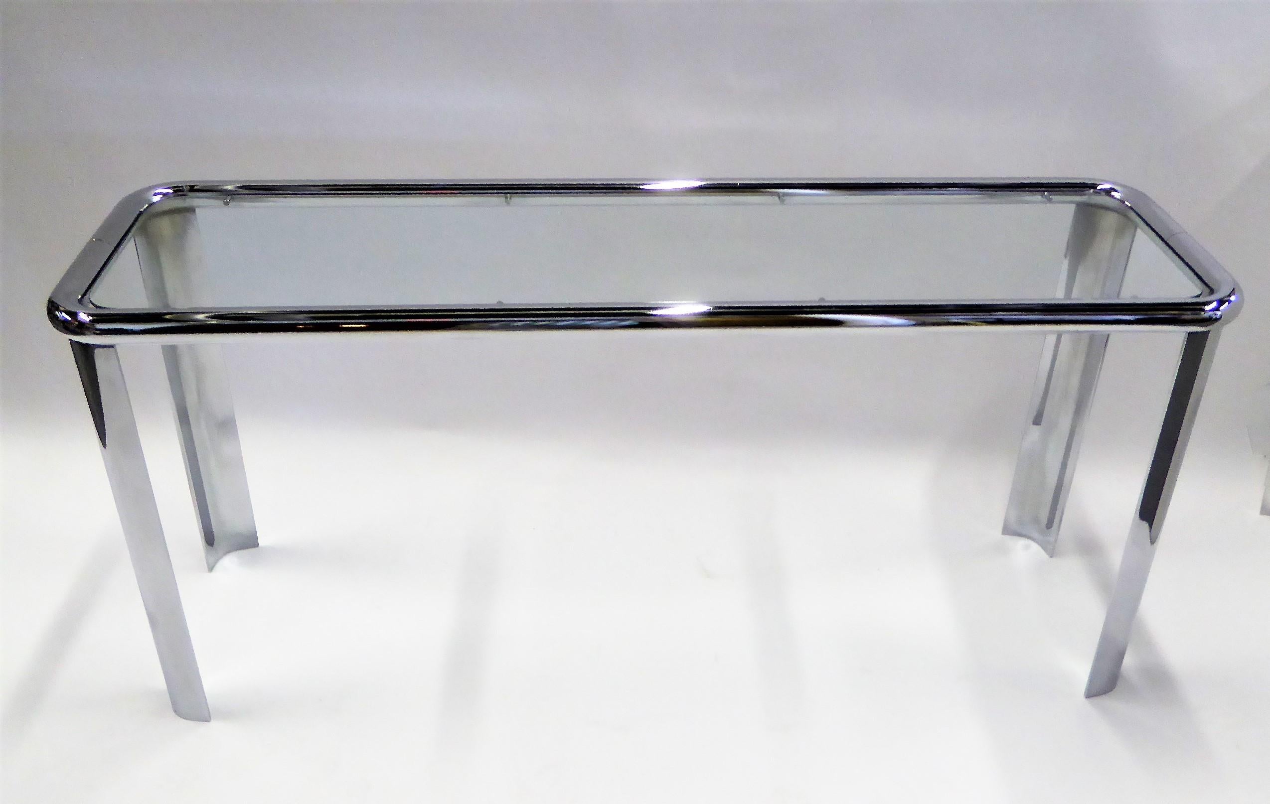 1970s Fine Fat Tubular Chrome and Glass Modern Console Table In Good Condition In Miami, FL