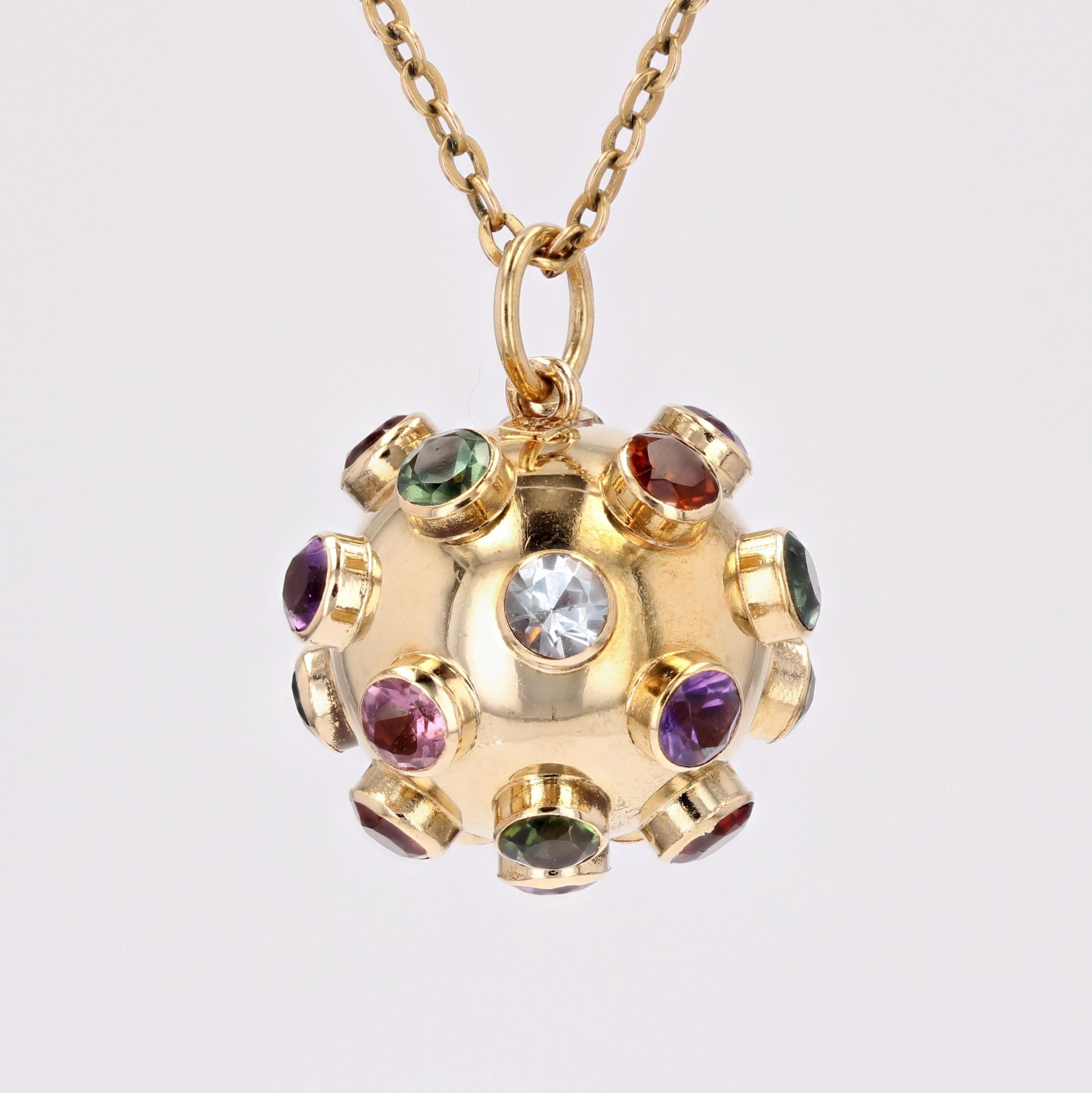 Round Cut 1970s Fine Stones 18 Karat Yellow Gold Spoutnik Shape Pendant