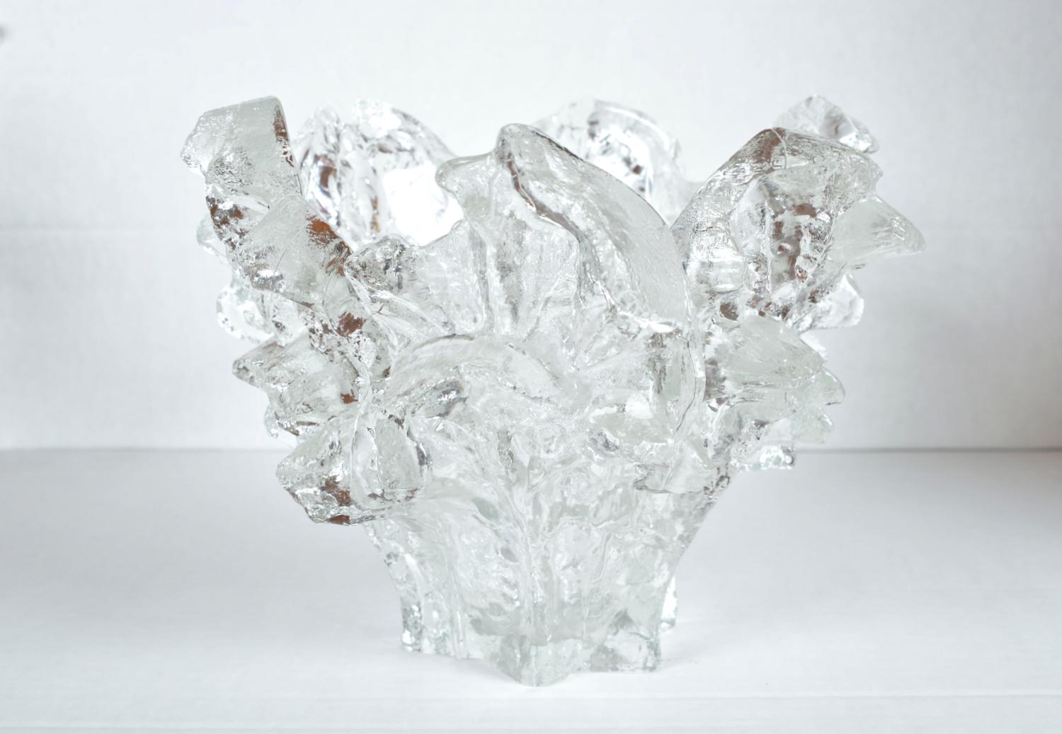 Hand-Crafted 1970s Finnish Iceberg Art Glass Centrepiece Pertti Santalahti Humppila Finland