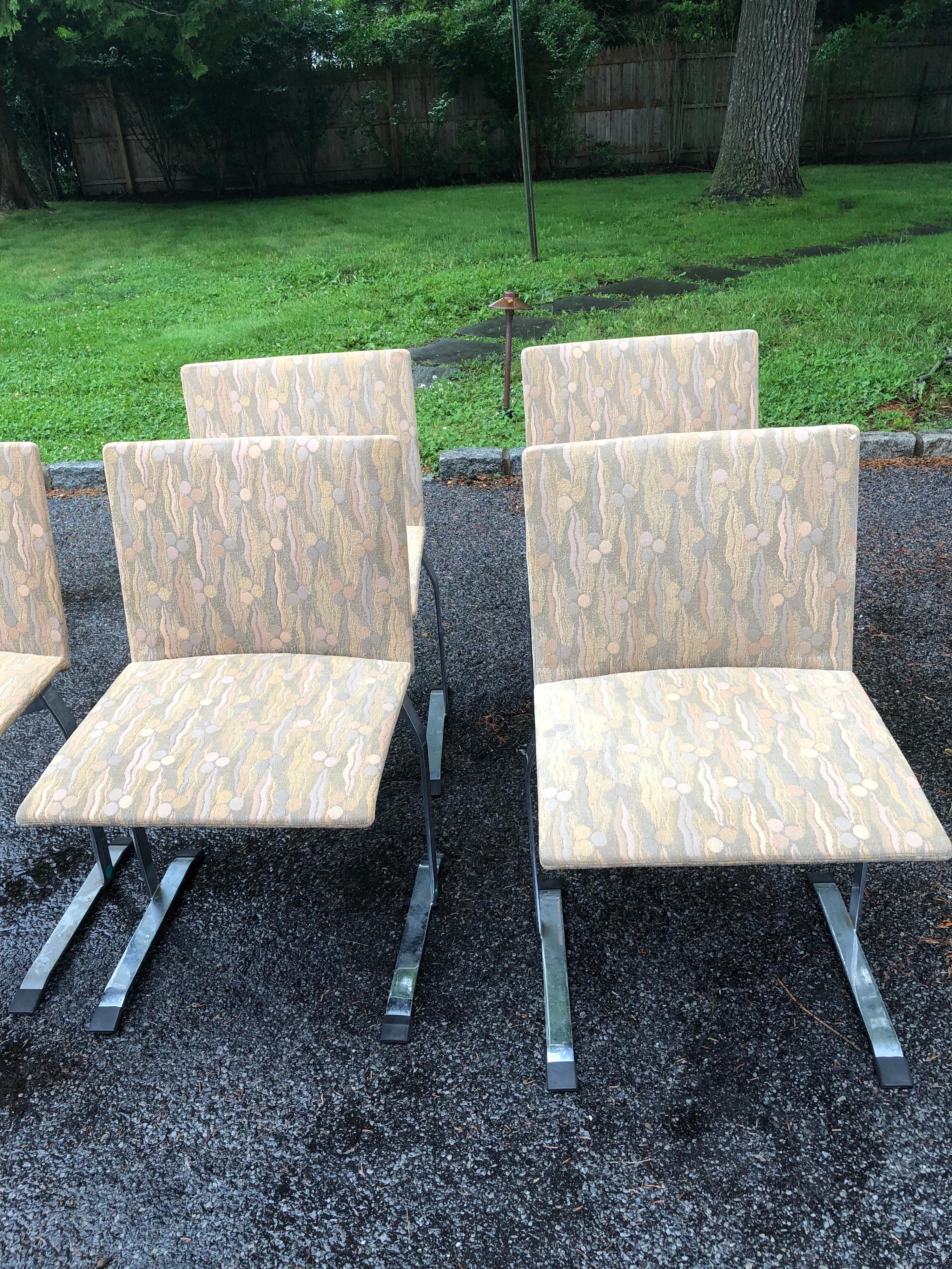 1970s set of five dining chairs by Giovanni Offredi for Saporiti Upholstered in Original Jack Lenor Larsen's designed
Fabric, chrome and steel legs. Signed.