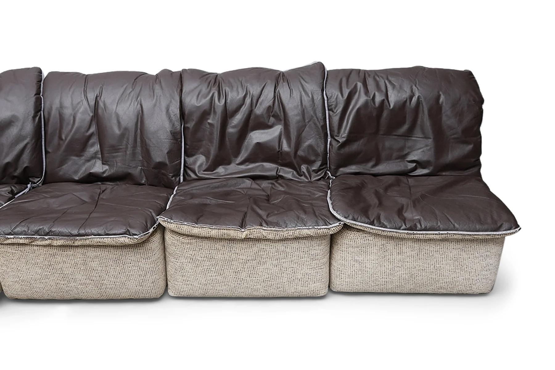 German 1970s five piece modular sofa in fleece + leather with reversible cushions For Sale