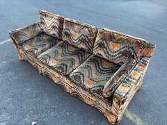 Divano imbottito in tessuto Stitch by Stitch del 1970