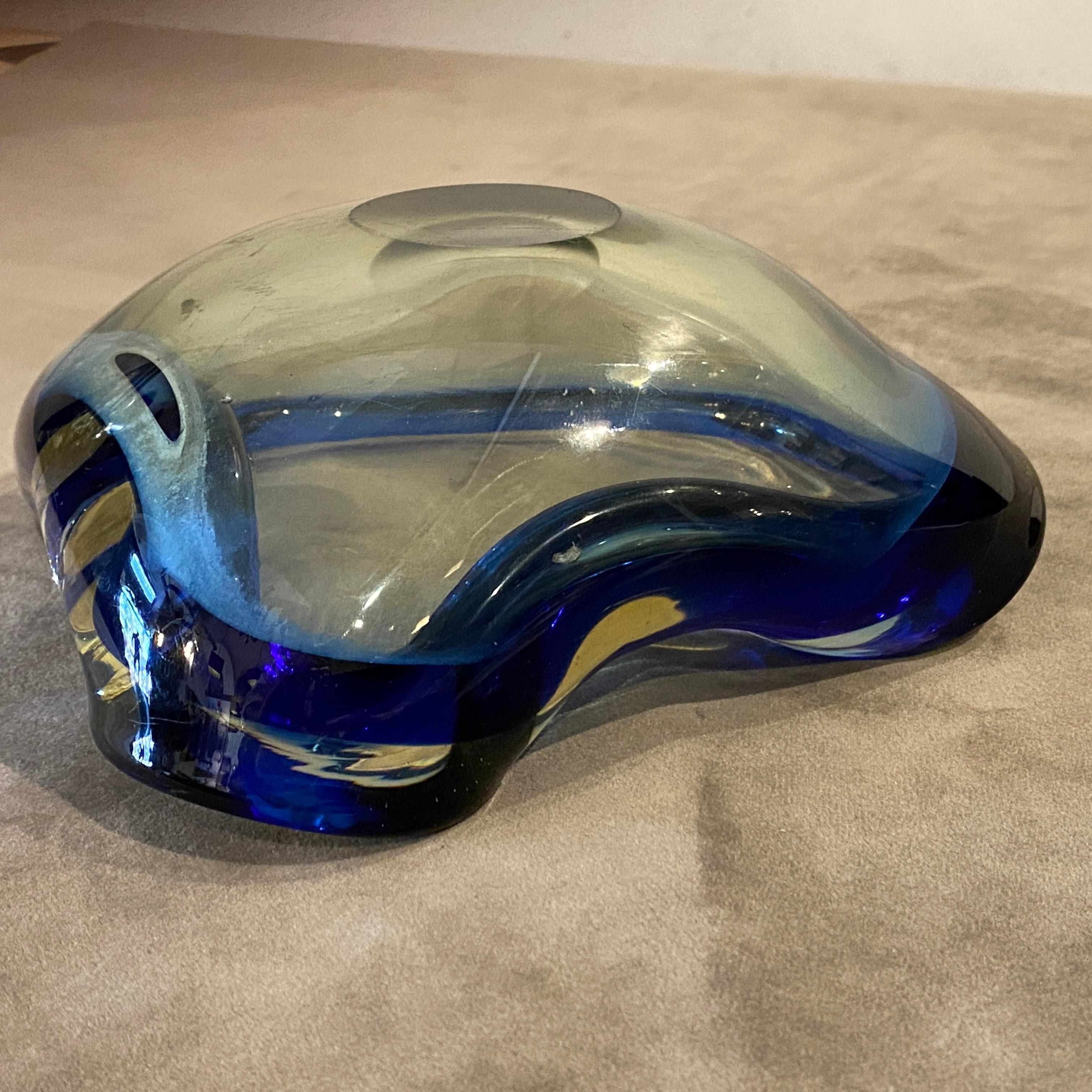 A 1970s Flavio Poli Blue and Green Sommerso Murano Glass Bowl 1