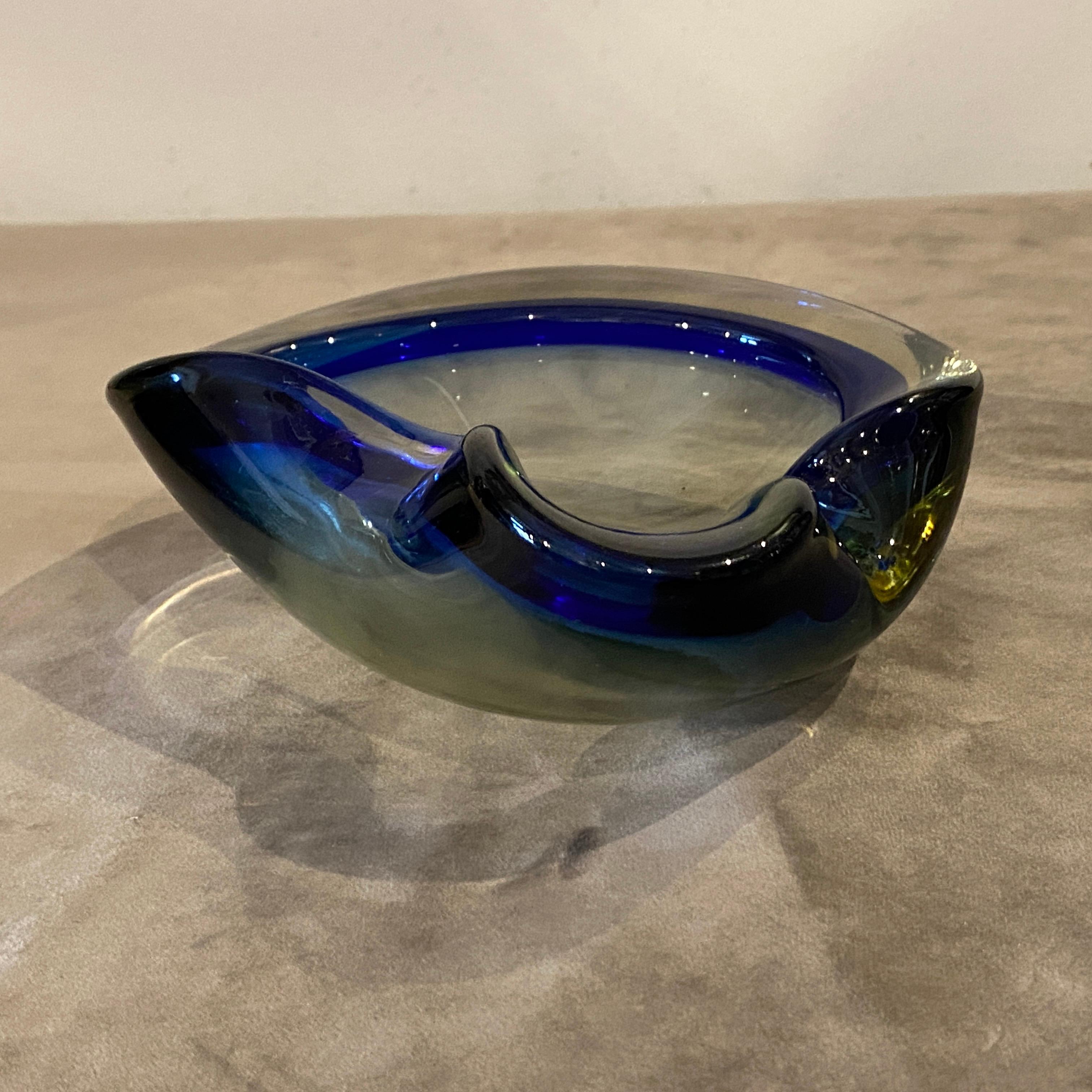 A 1970s Flavio Poli Blue and Green Sommerso Murano Glass Bowl 2