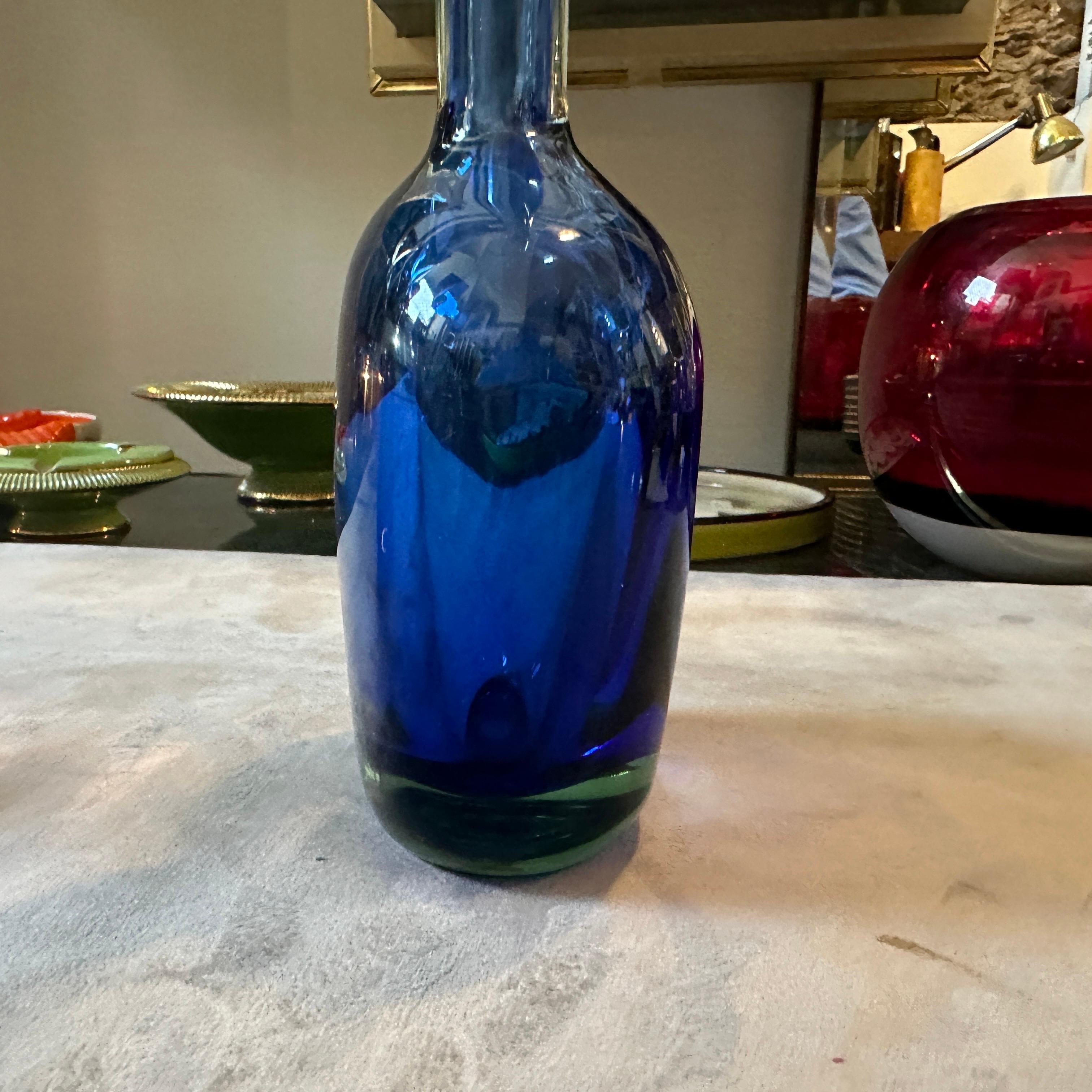 Vetro di Murano Vaso monofiore in vetro di Murano Glass Sommerso moderno blu, Flavio Poli per Seguso, anni '70 in vendita