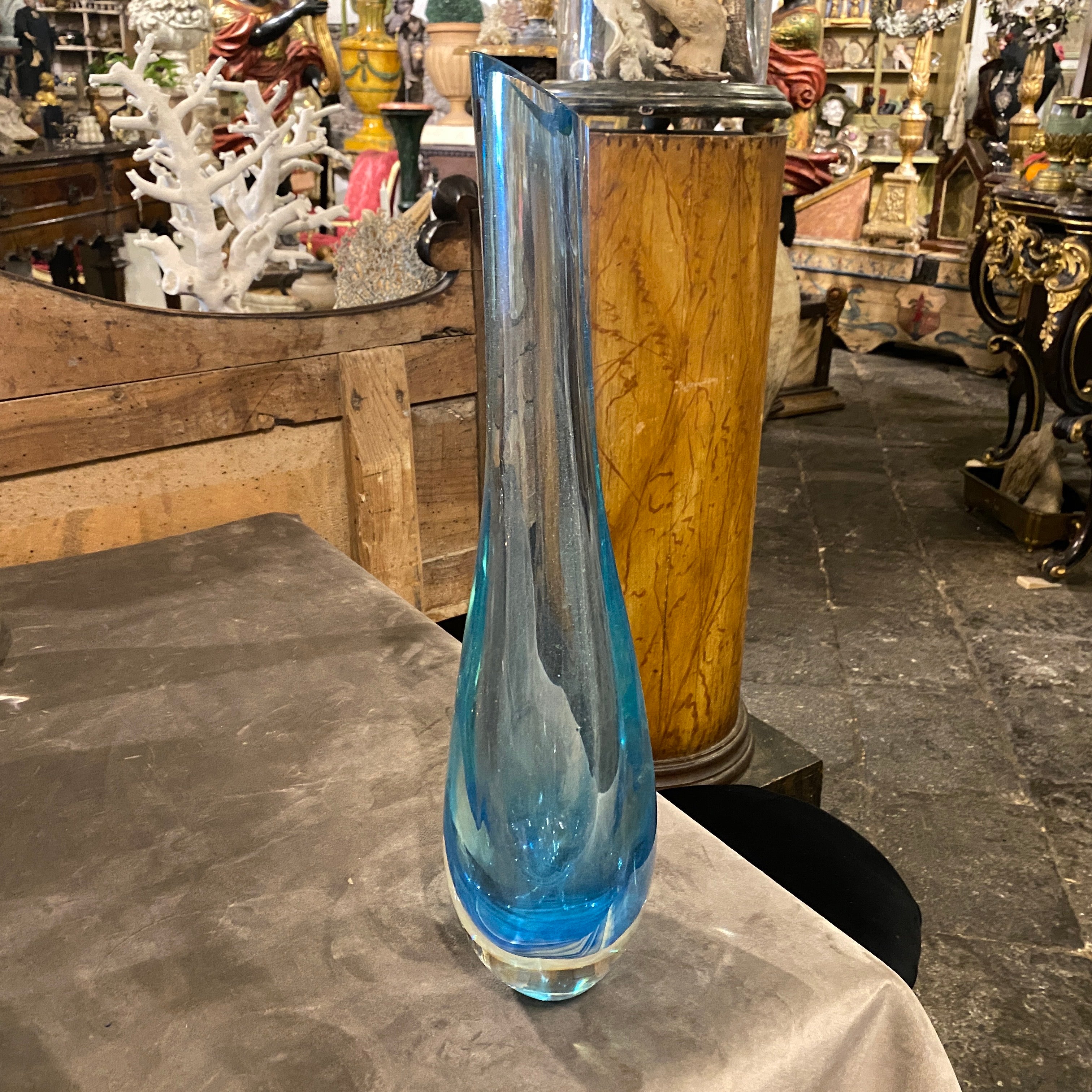 An huge single flower vase made in Murano by Flavio Poli with the sommerso technique. Blue murano glass it's in perfect conditions.