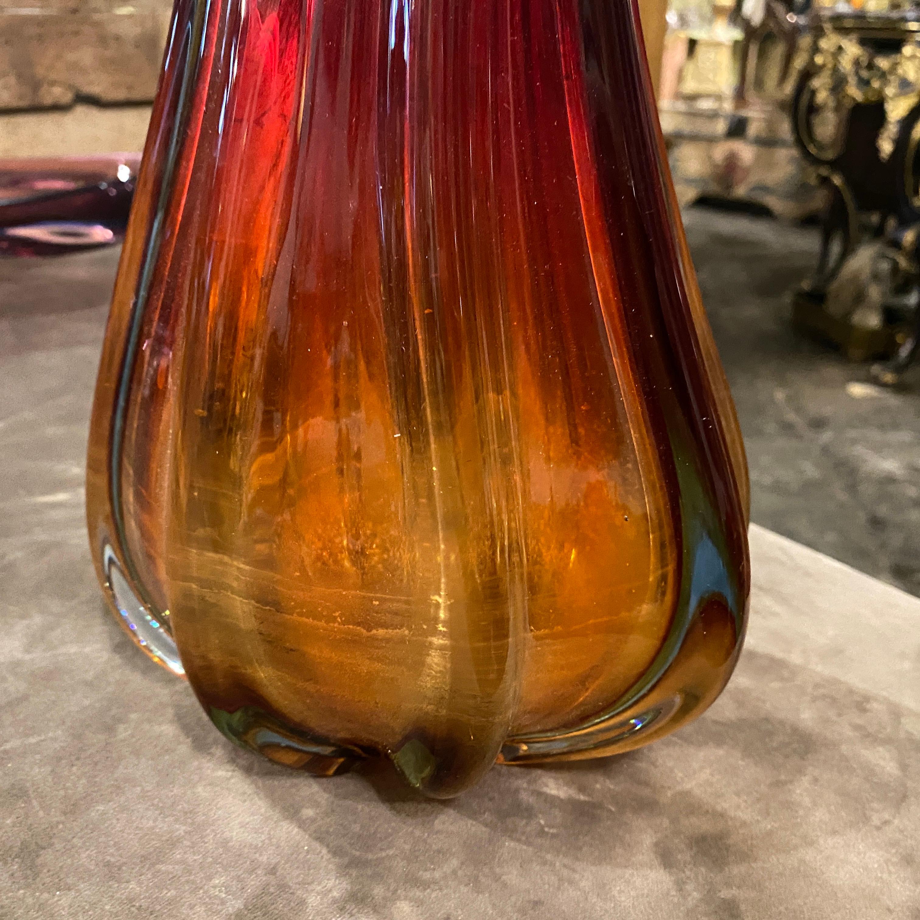 1970er Flavio Poli Mid-Century Modern Rot Murano Glas Vase im Angebot 4