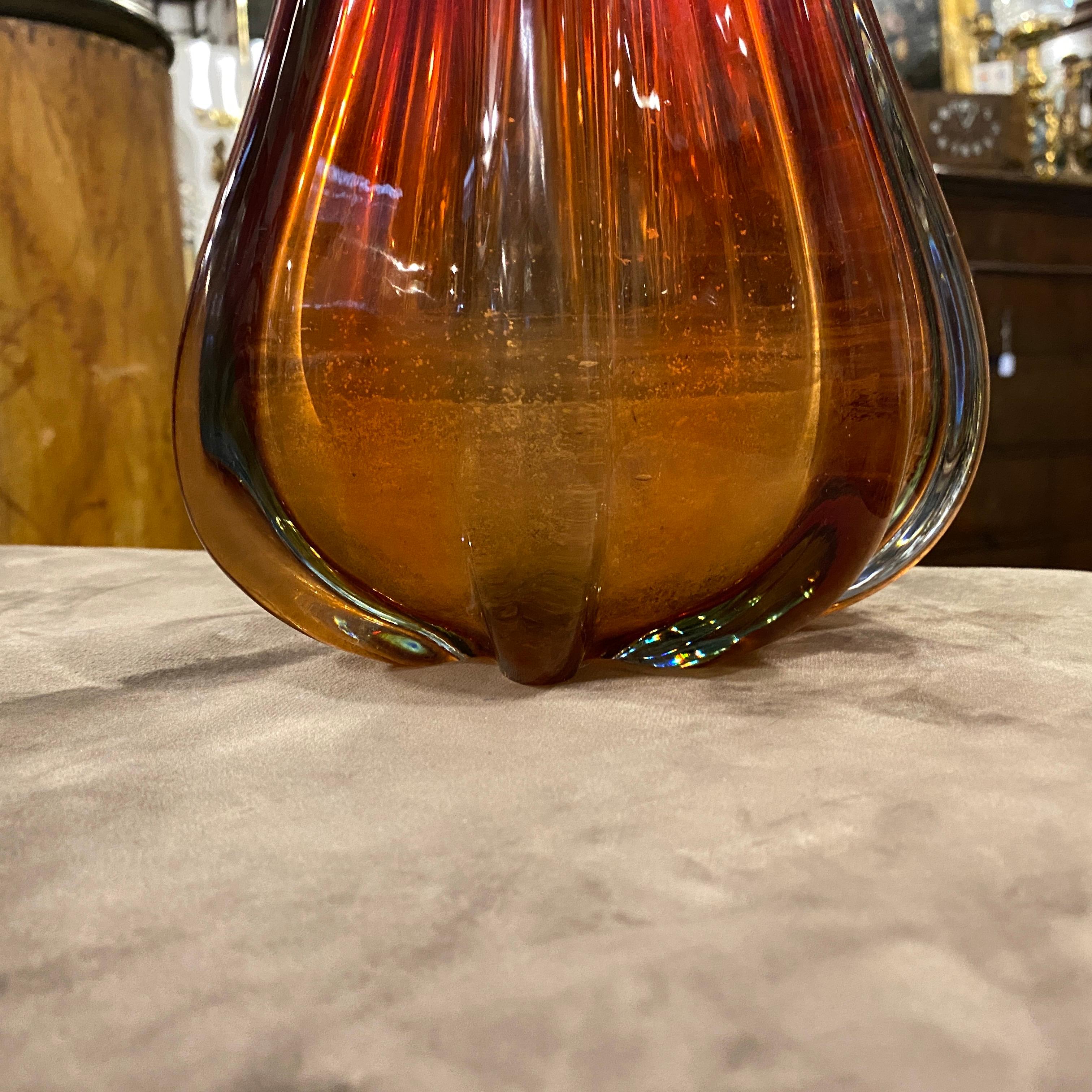 1970er Flavio Poli Mid-Century Modern Rot Murano Glas Vase (Italienisch) im Angebot