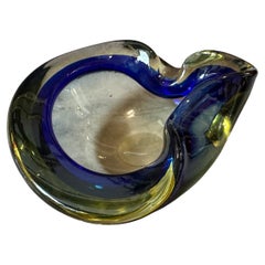 1970er Flavio Poli Sommerso Aschenbecher aus gelbem und blauem Murano-Glas