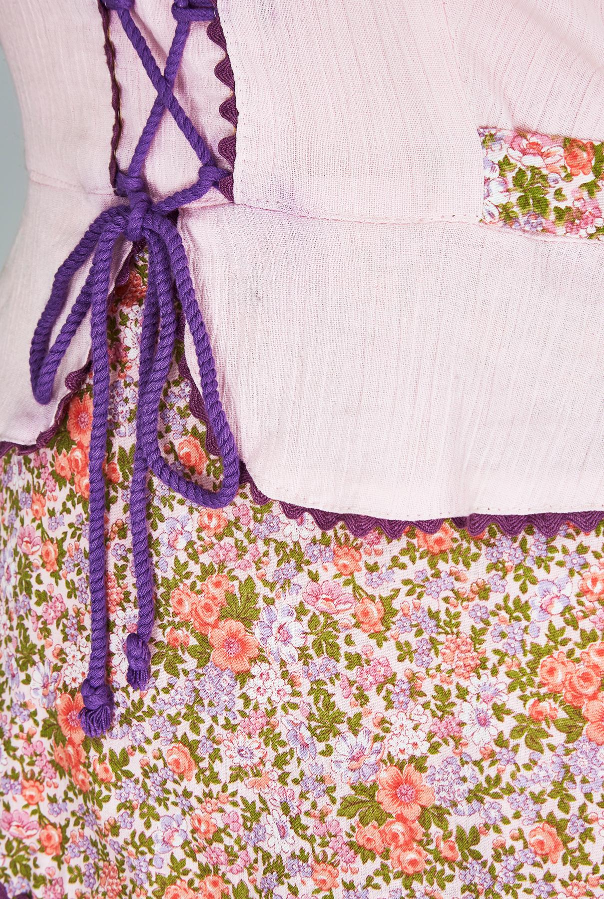 Geblümtes Boho Prairie Korsettkleid aus den 1970er Jahren Damen im Angebot