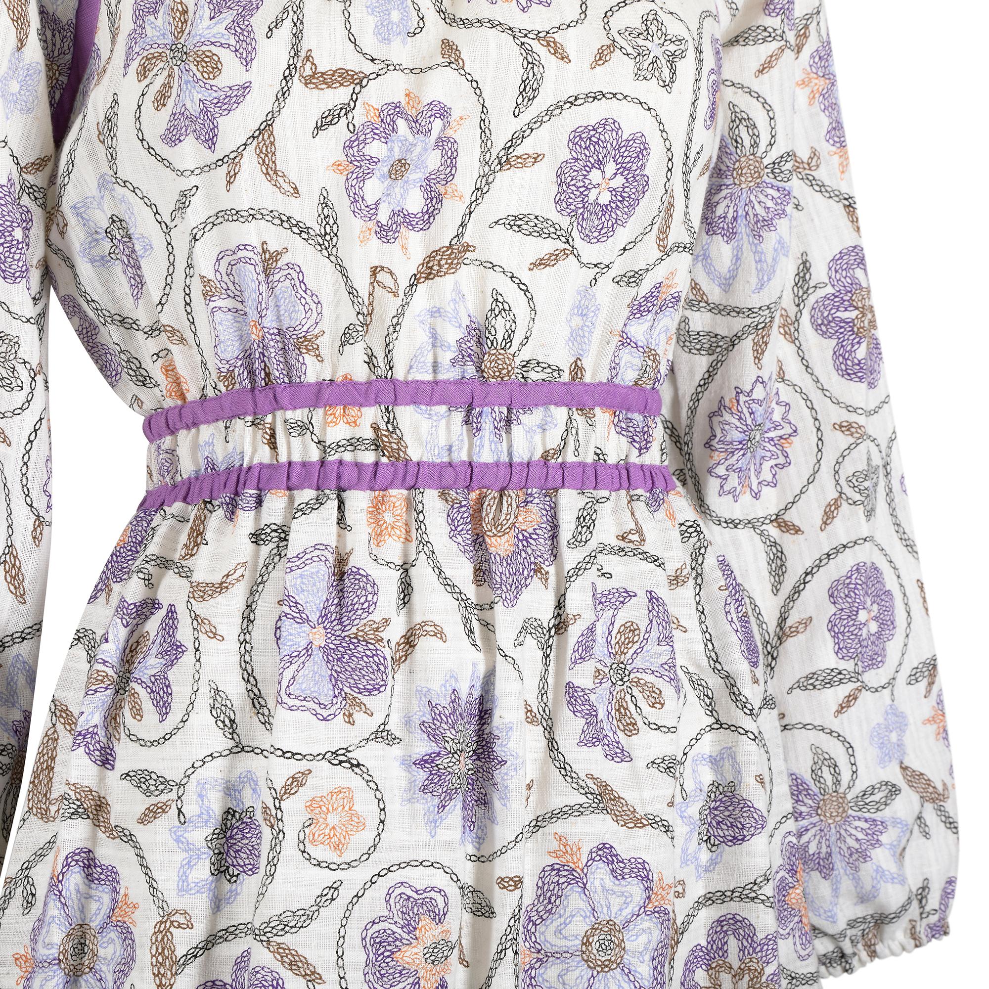 Robe Boho en étoffe de fromage à fleurs des années 1970 Excellent état - En vente à London, GB