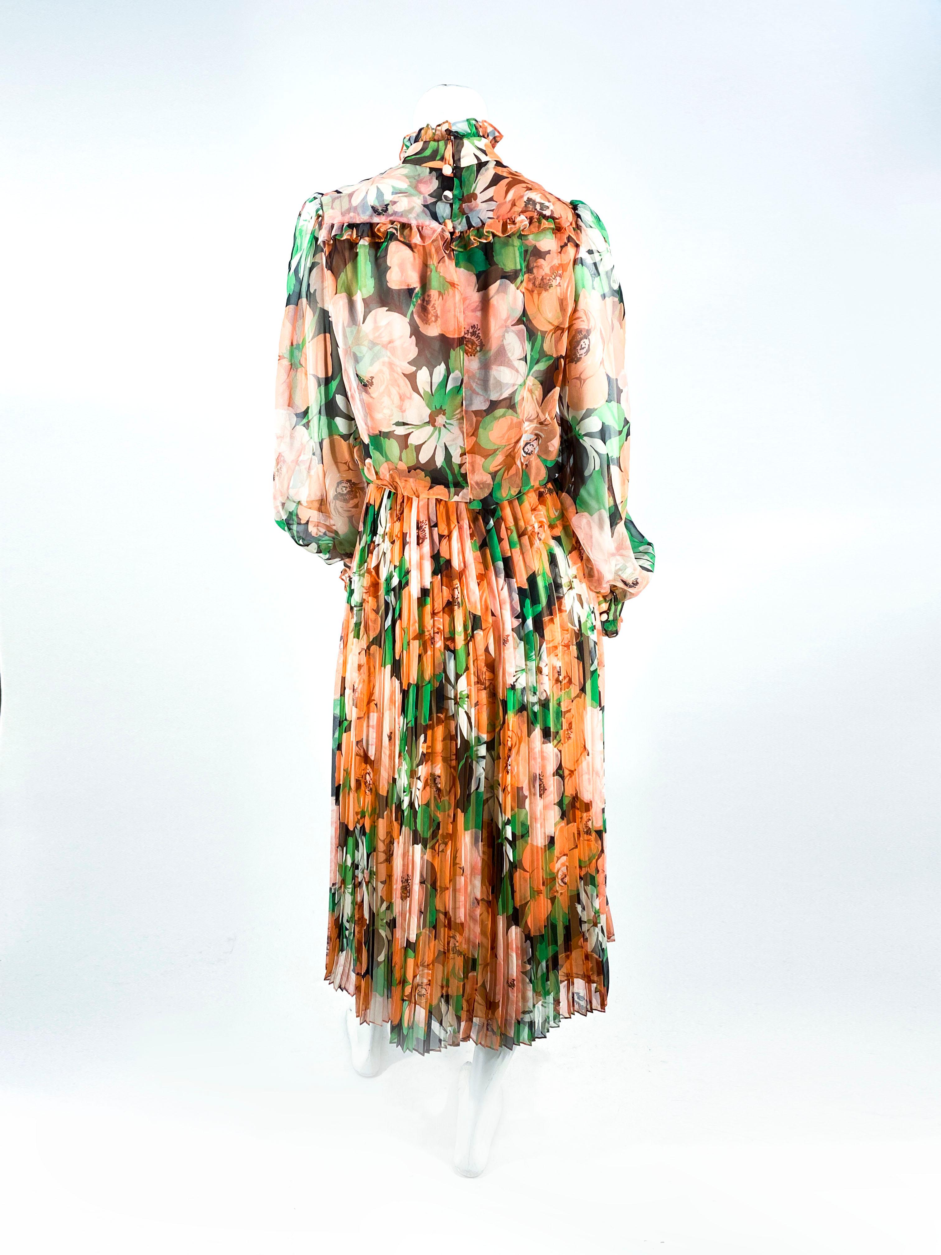 1970s Floral Printed Chiffon Prairie Dress In Good Condition For Sale In San Francisco, CA