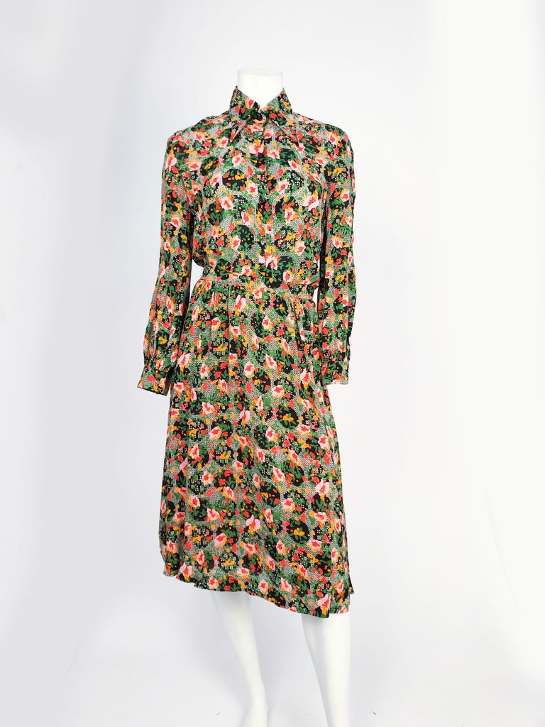 1970s Floral Printed Silk 4 Piece Set For Sale at 1stDibs