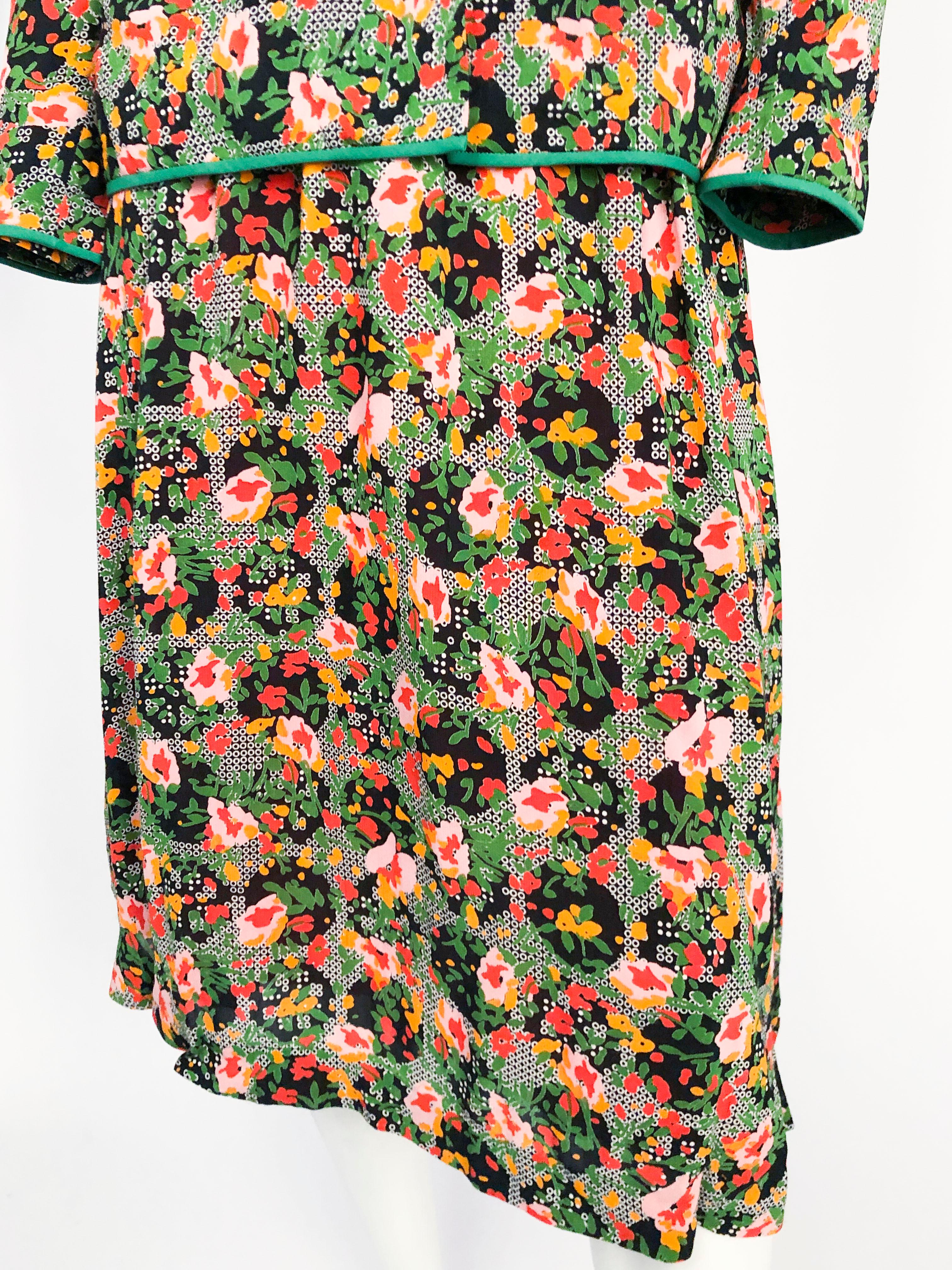 Women's 1970s Floral Printed Silk 4 Piece Set For Sale