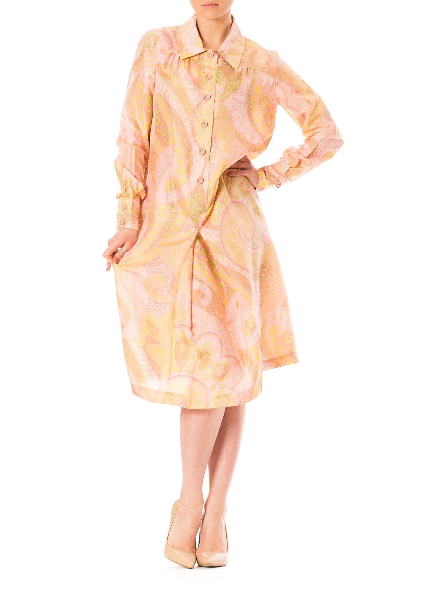 1960S Coral Pink & Yellow Floral Silk Paisley Print Long Sleeve Tunic  Dress For Sale 2