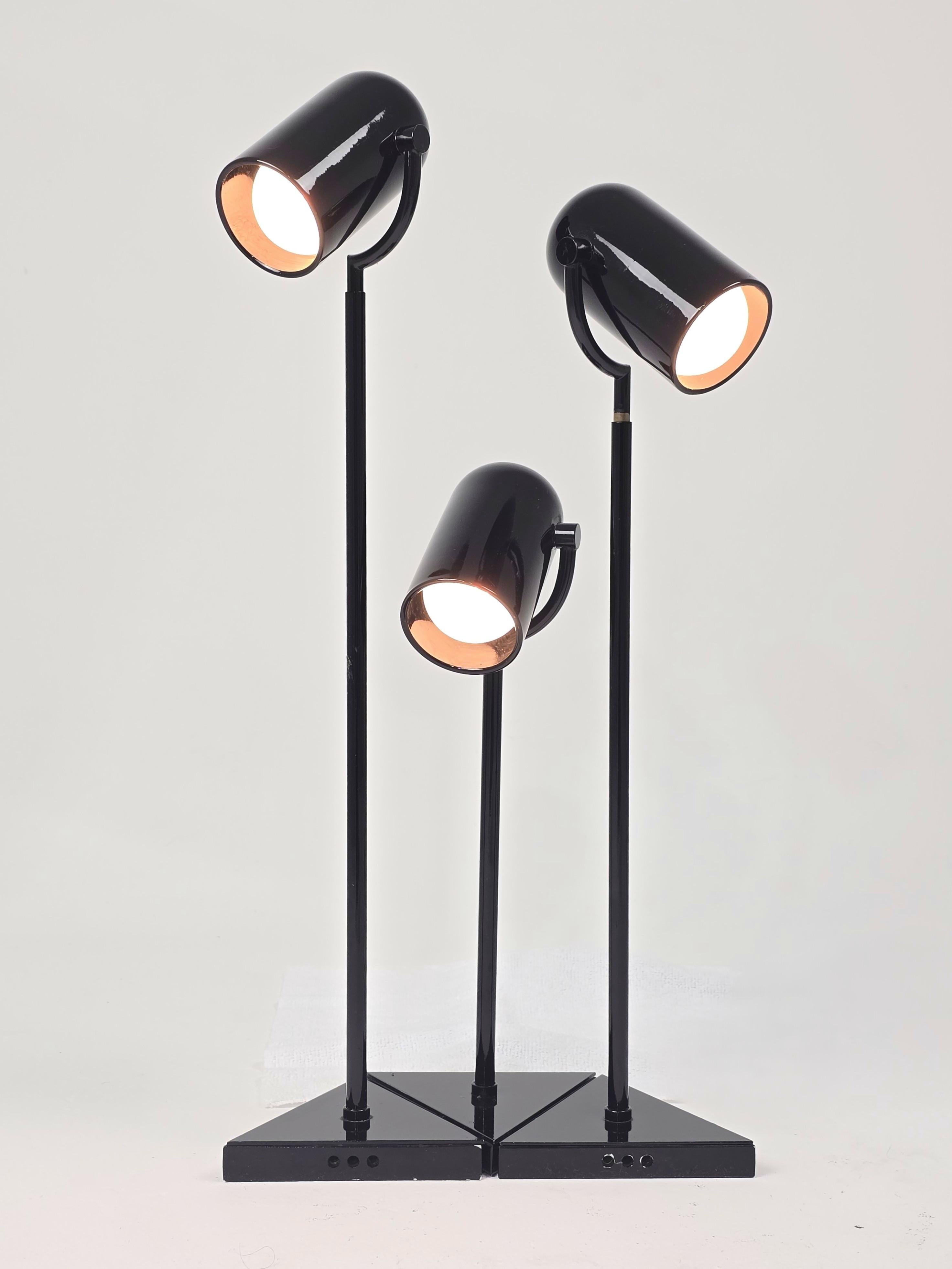 1970s Florence Casey 3 Pivotal Heads Black Table Lamp , Italy (Moderne der Mitte des Jahrhunderts) im Angebot