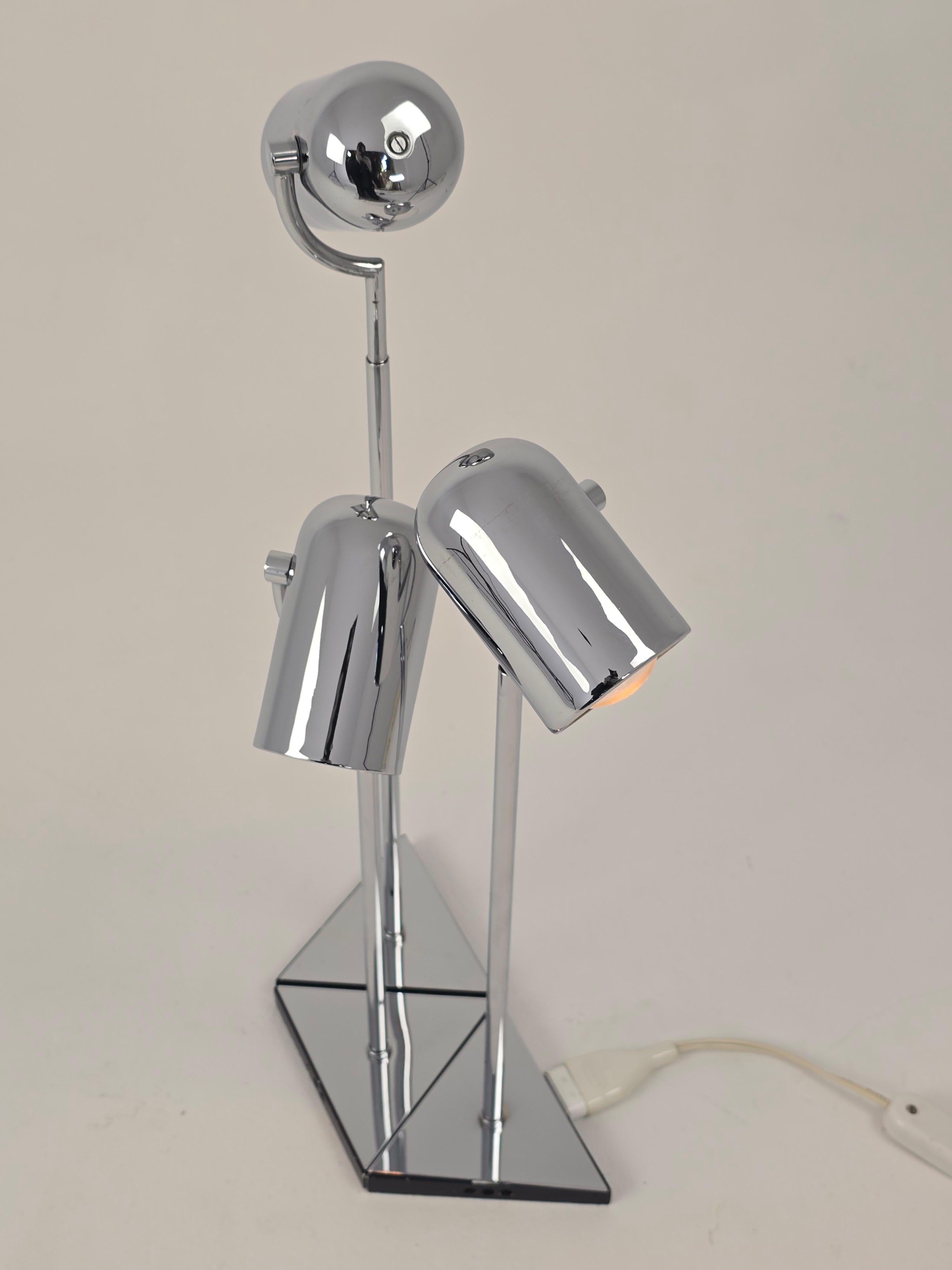 1970s Florence Casey 3 Pivotal Heads Chrome Table Lamp , Italy en vente 1
