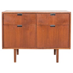 Armario / Credenza Florence Knoll de 2 posiciones de los años 70 en nogal 36
