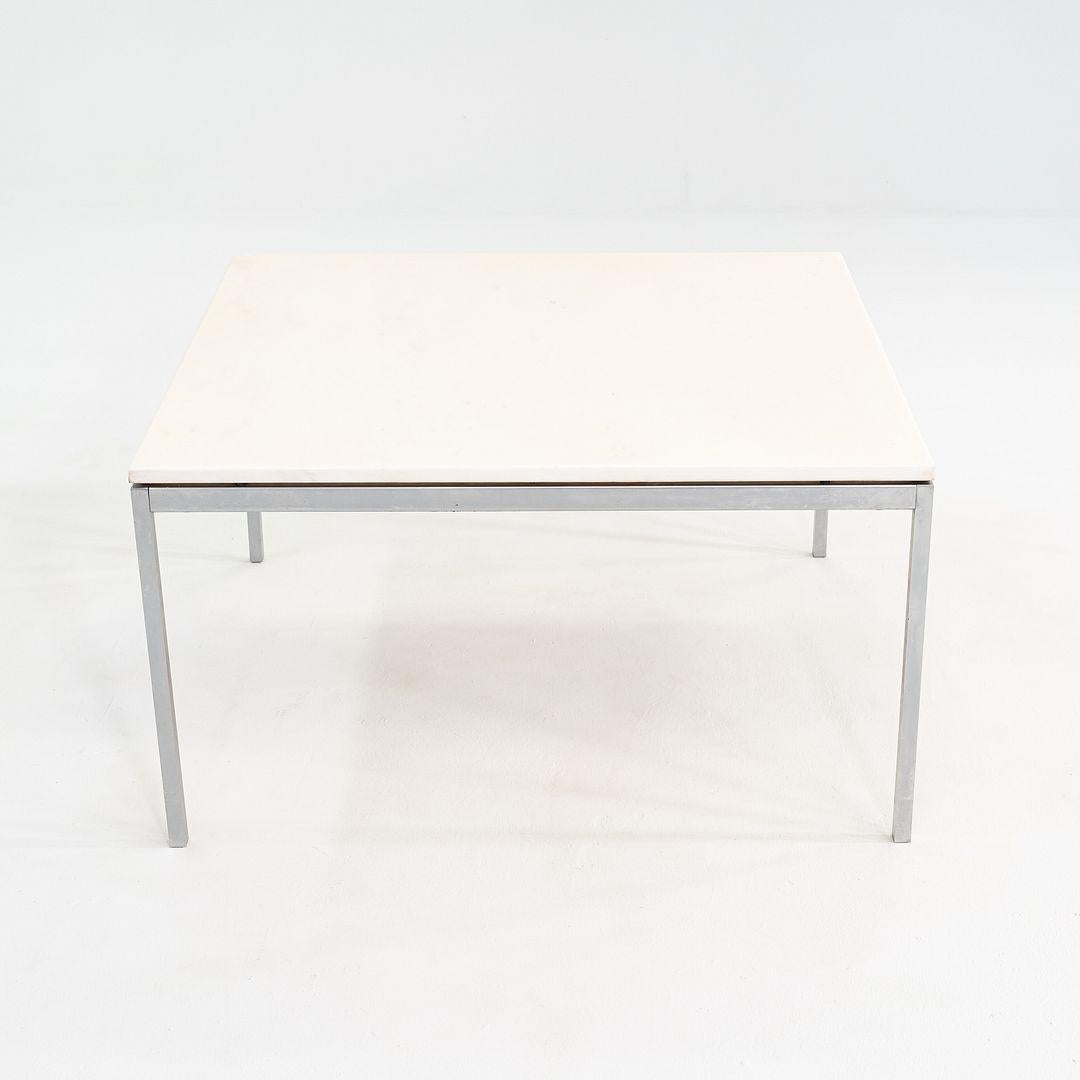 Américain 1970s Florence Knoll Coffee / End Table in Chromed Steel and White Marble 36