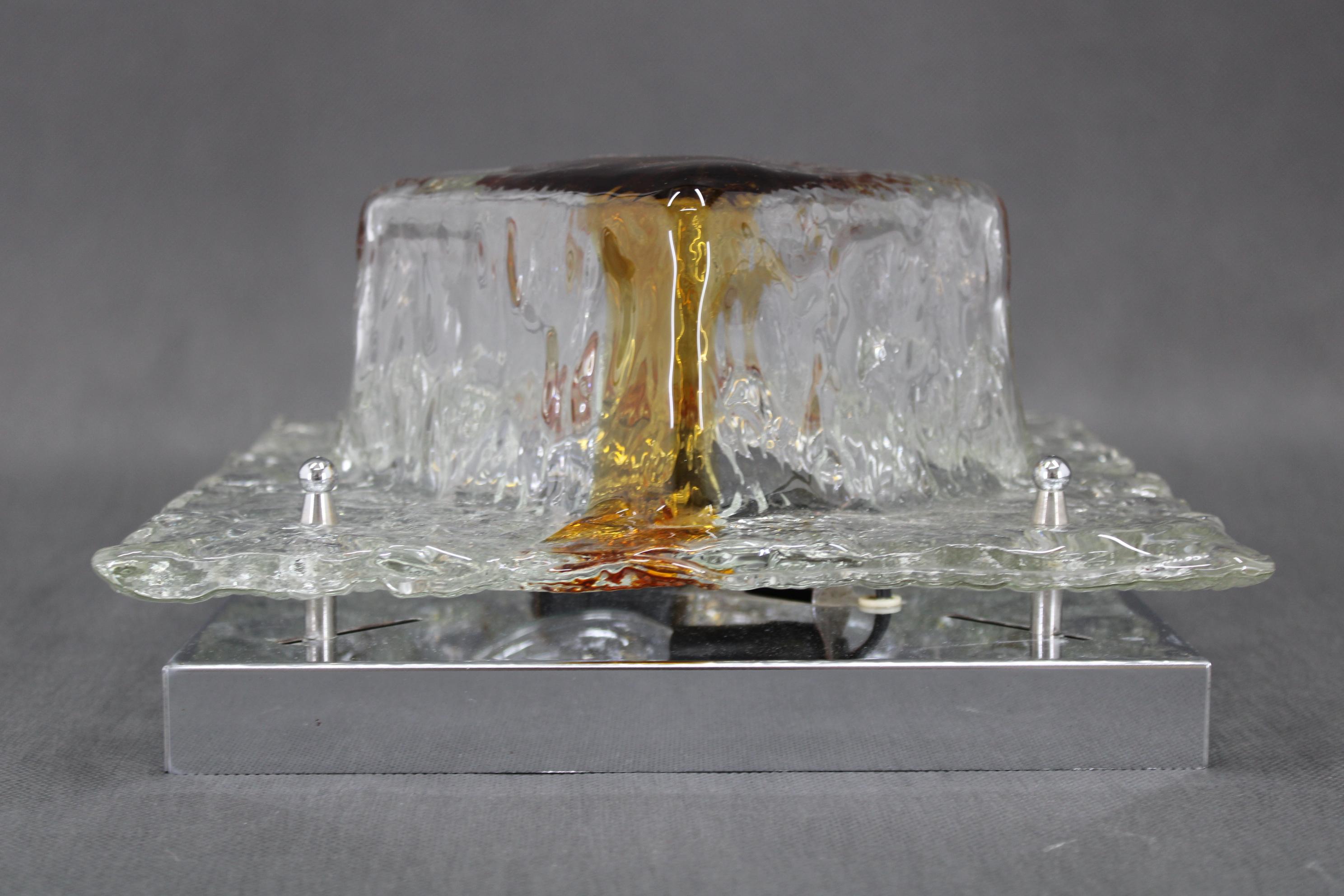 Mid-Century Modern Lampe encastrée des années 1970 avec verre de Murano, Italie en vente