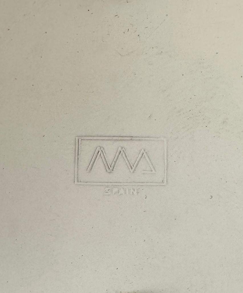 Lámpara de mesa plegable de los años 70 de Metalarte - Diseño modernista español en rojo intenso en venta 1