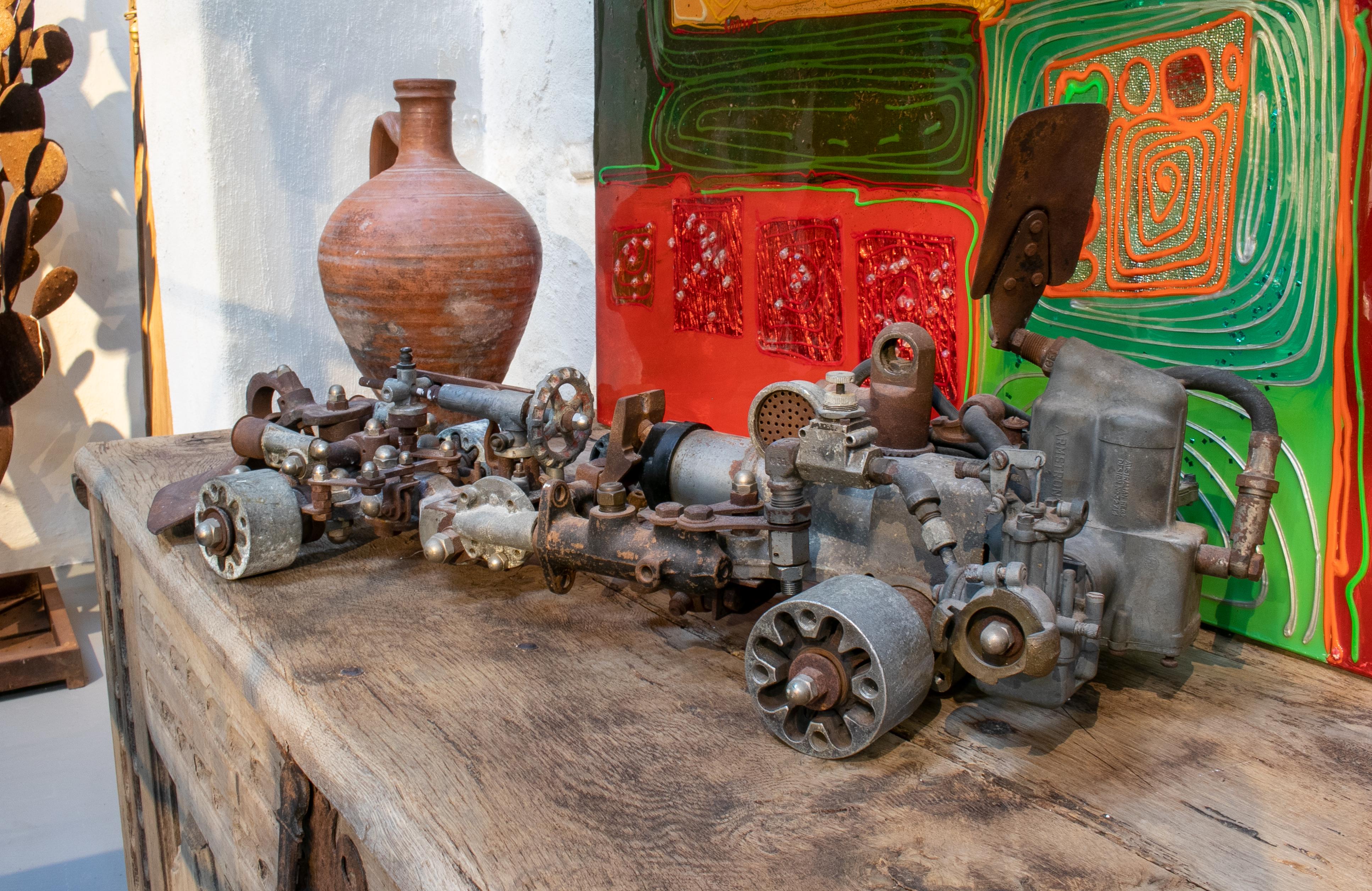 1970s Formula 1 Car Sculpture Made with Assorted Old Mechanical Metal Pieces In Good Condition For Sale In Marbella, ES