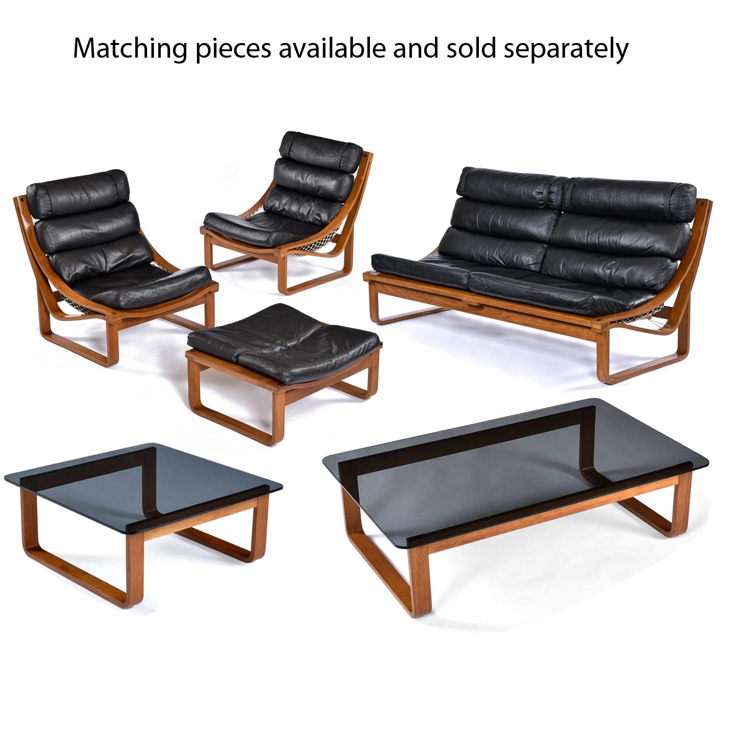 1970s Fred Lowen for Tessa Black Leather & Teak T4 Lounge Chairs and Ottoman 4