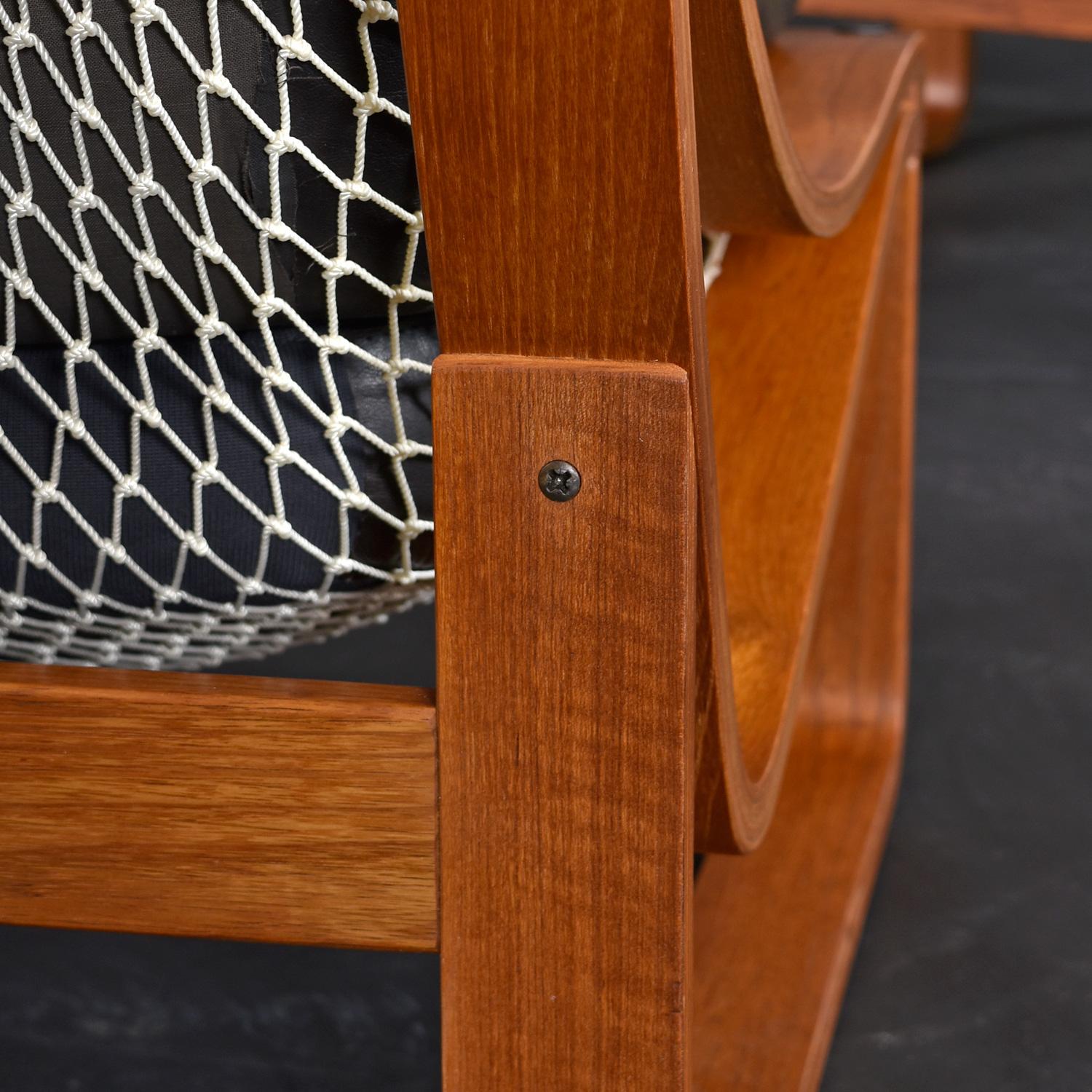 Late 20th Century 1970s Fred Lowen for Tessa Black Leather & Teak T4 Lounge Chairs and Ottoman