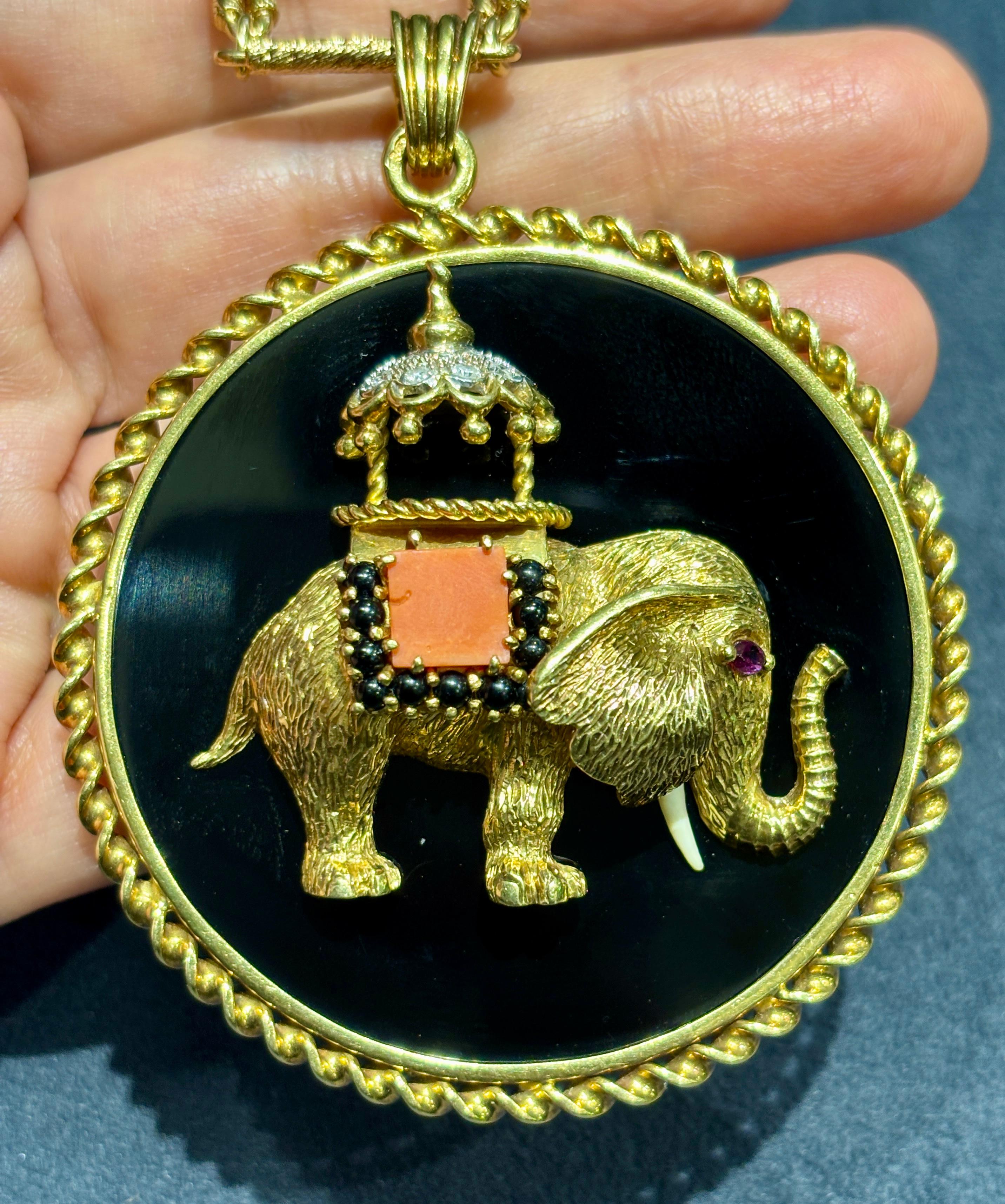 Mixed Cut 1970's Fred Paris 18k gold, onyx, coral and diamond sautoire For Sale