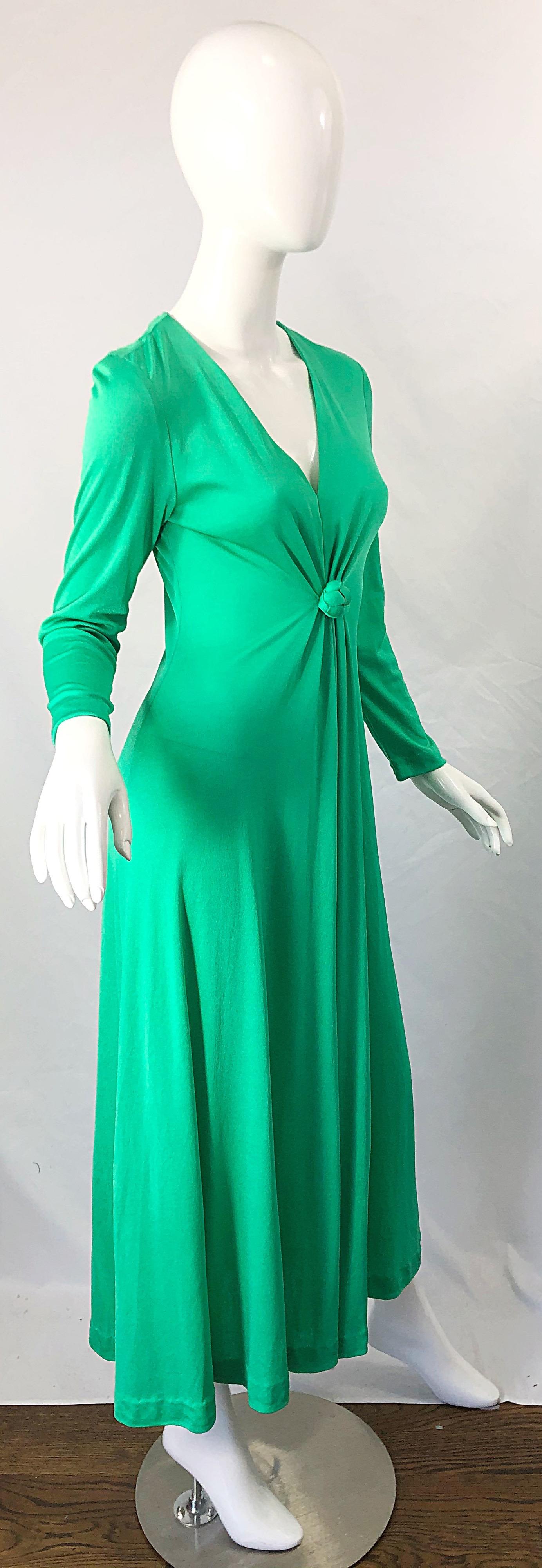 1970s Fredericks of Hollywood Kelly Green Vintage Jersey 70s Maxi Dress For Sale 3