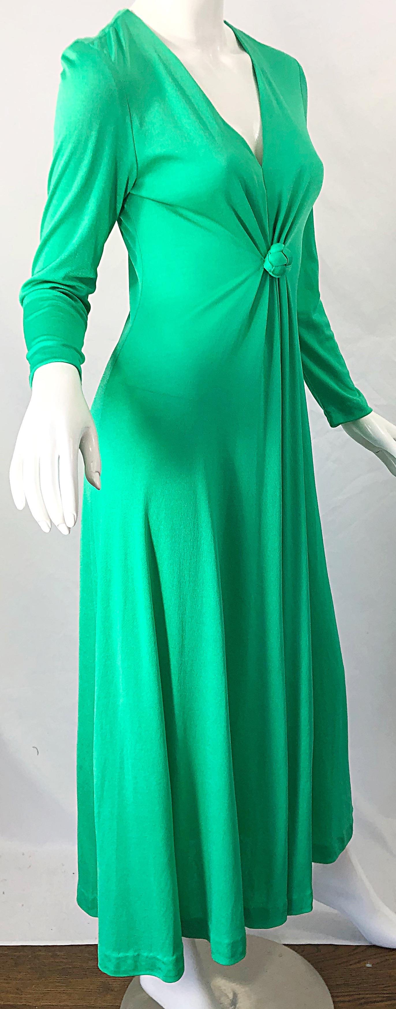 Women's 1970s Fredericks of Hollywood Kelly Green Vintage Jersey 70s Maxi Dress For Sale