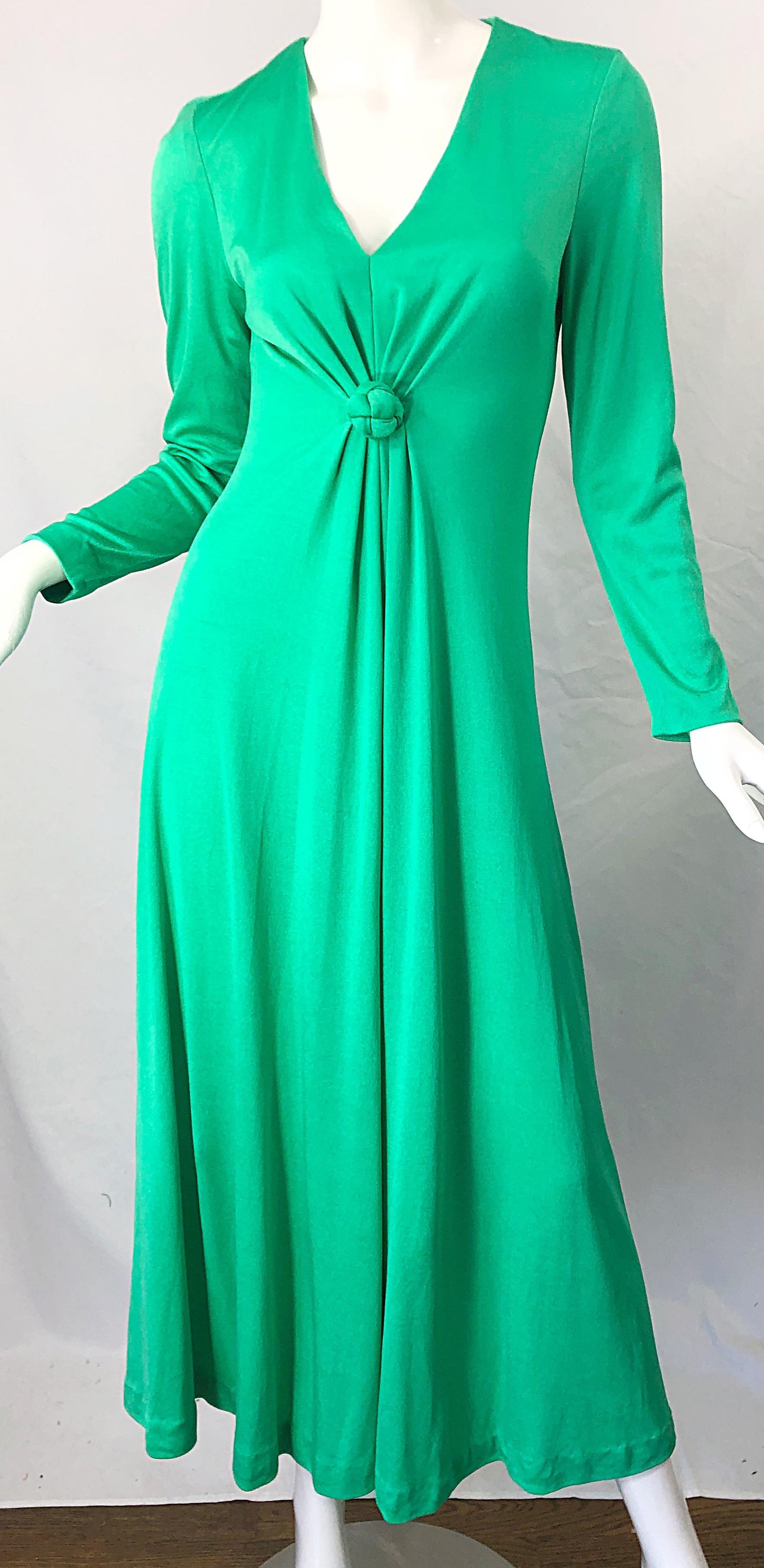 1970s Fredericks of Hollywood Kelly Green Vintage Jersey 70s Maxi Dress For Sale 2