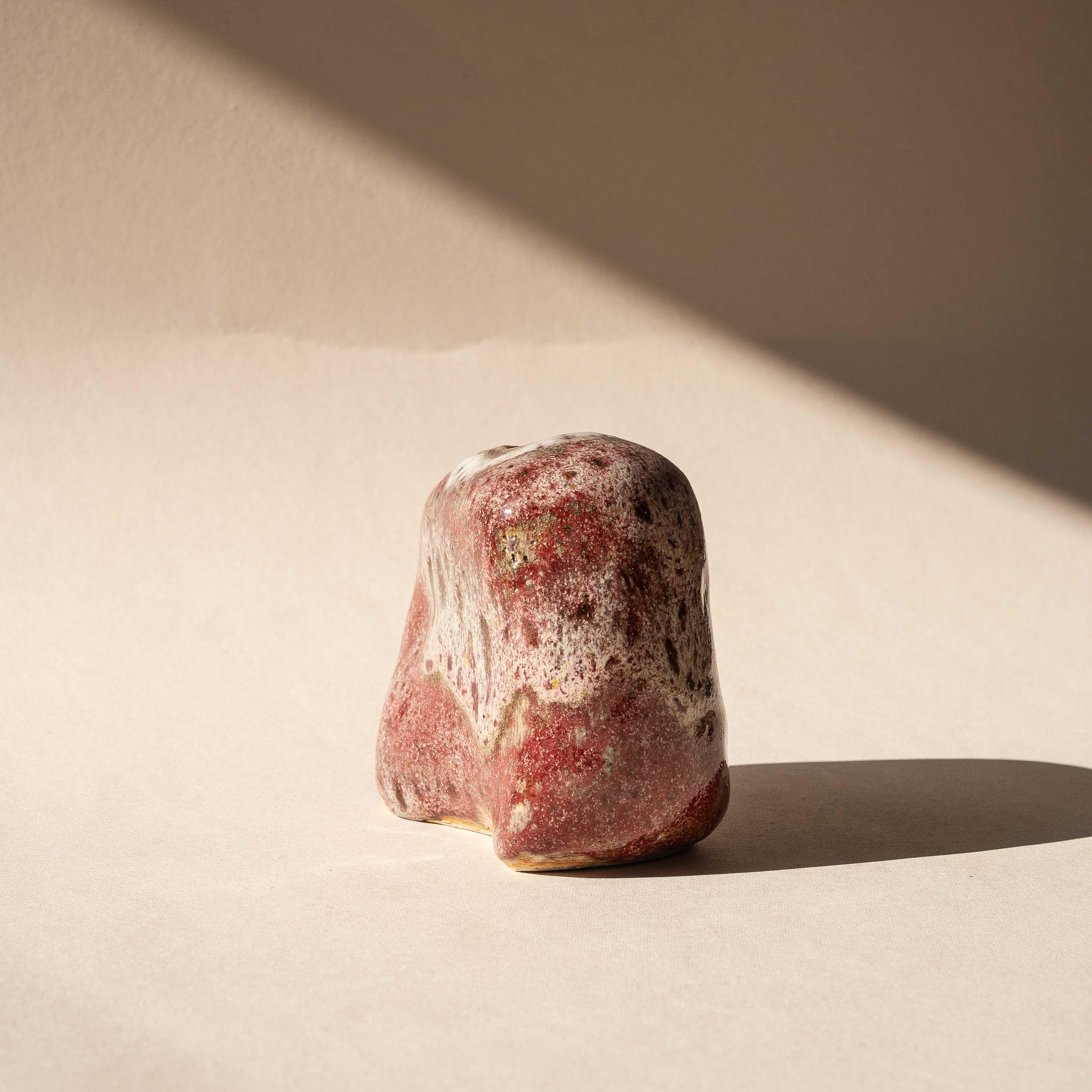 1970er Jahre Freiform-Keramik Soliflore Vase - Rosa und Beige Glasur, Mid-Century Modern (Emailliert) im Angebot