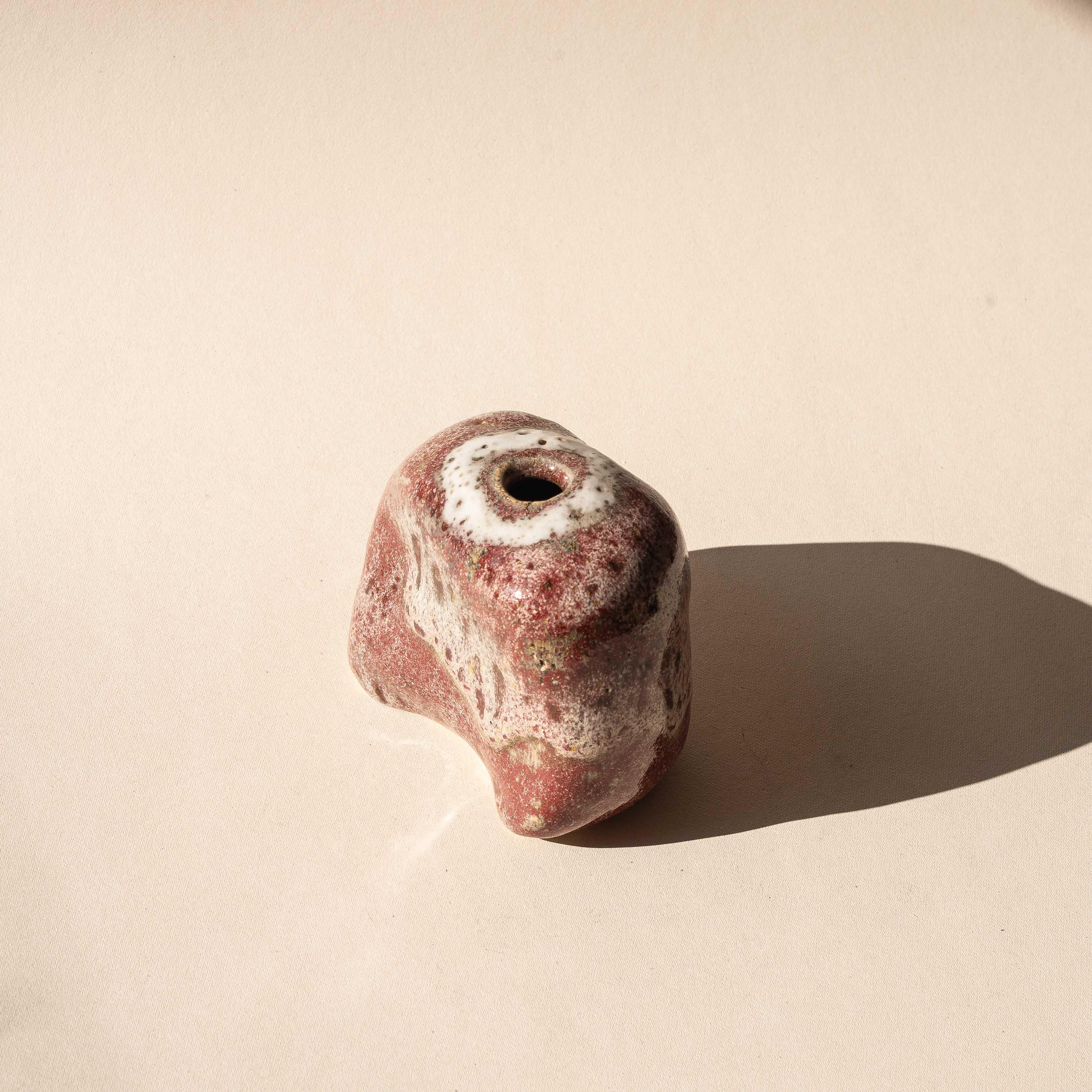 1970er Jahre Freiform-Keramik Soliflore Vase - Rosa und Beige Glasur, Mid-Century Modern im Zustand „Gut“ im Angebot in ROUEN, FR