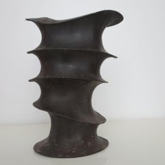 Vase sculptural en céramique Freeform des années 1970 Bronze