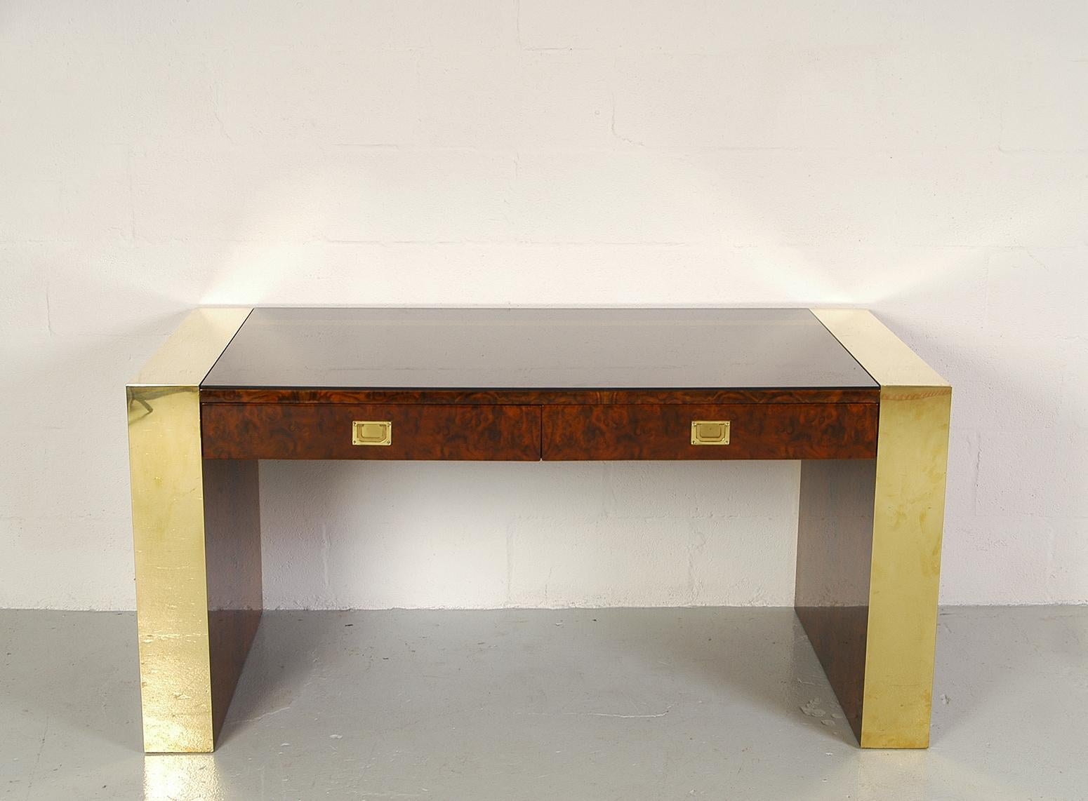 1970s Freestanding Brass and Lacquered Burr Walnut Desk by Jean Claude Mahey In Good Condition In Sherborne, Dorset
