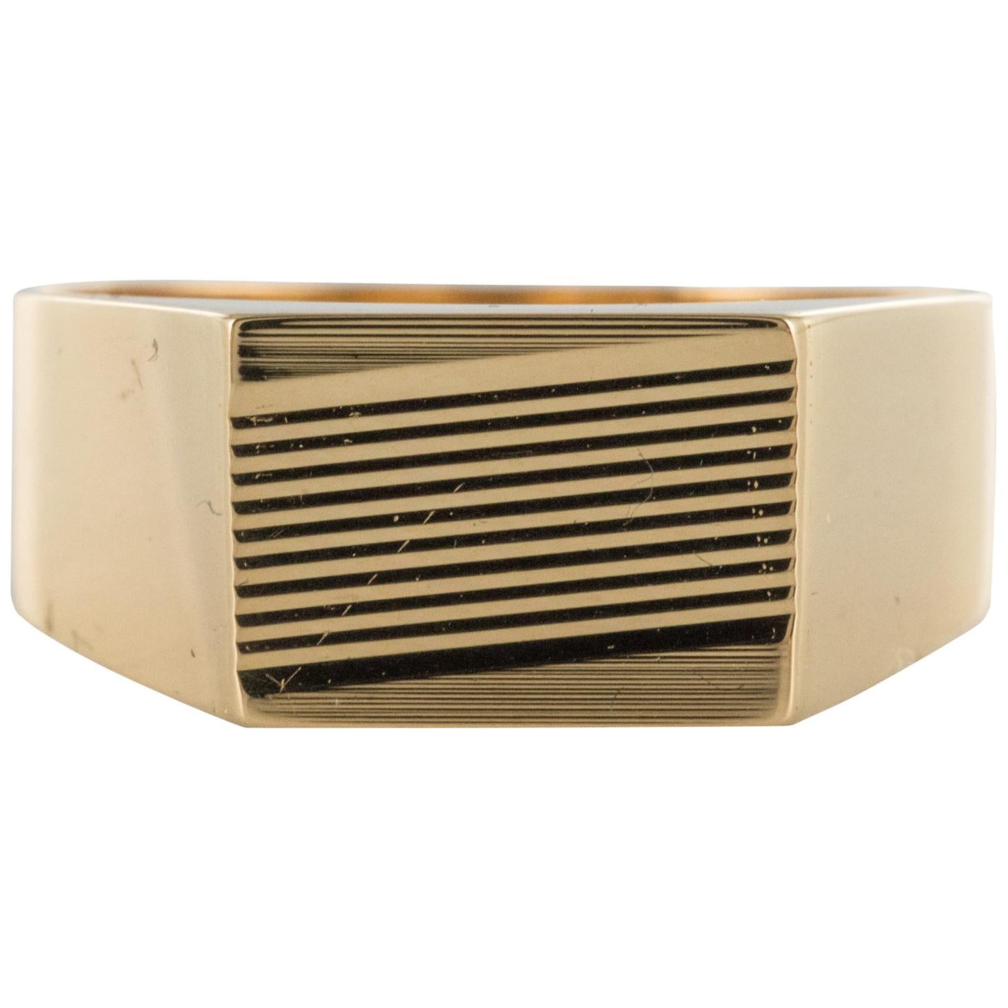 1970s French 18 Karat Yellow Gold Signet Ring