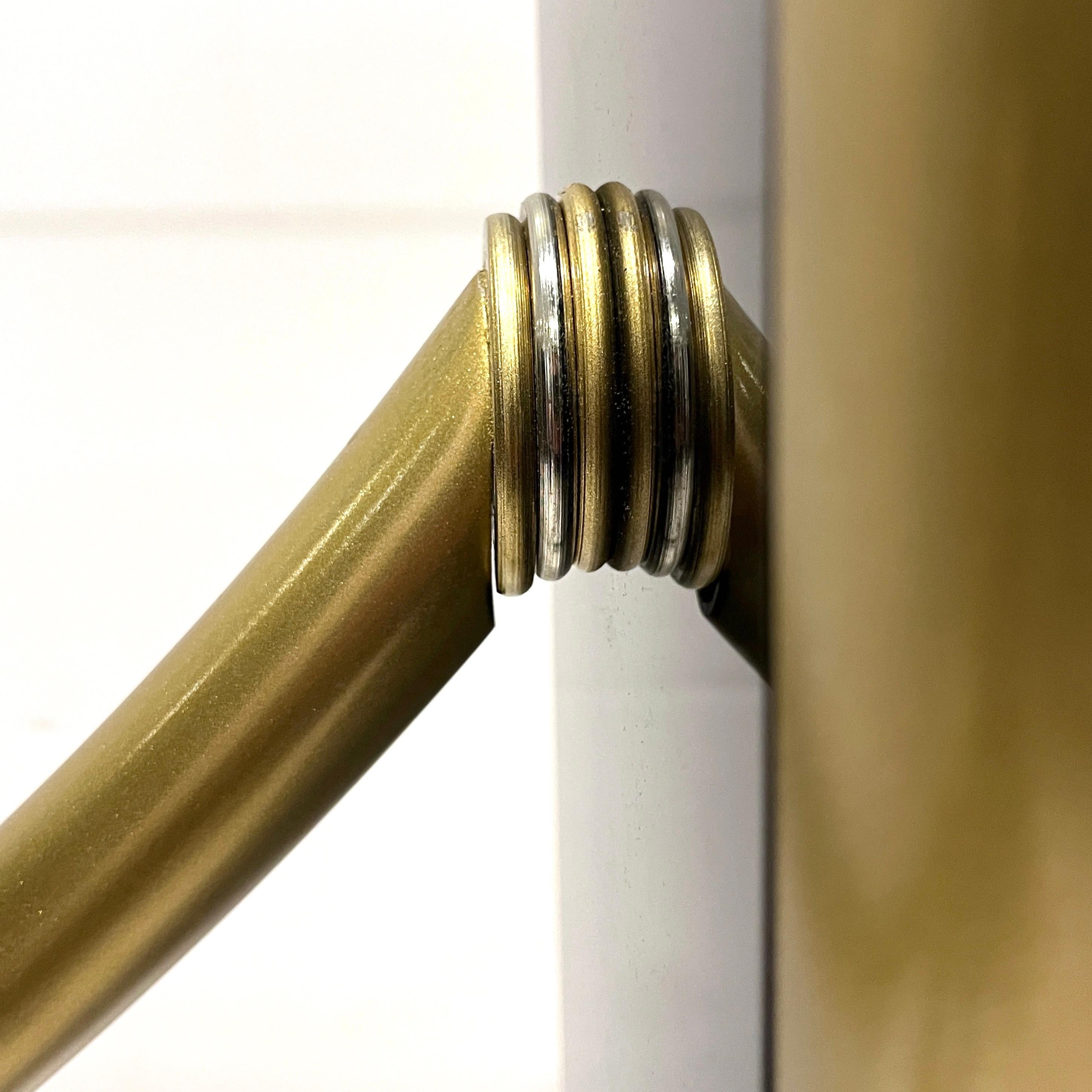 1970er Jahre Französisch Art Deco-Stil Schwarz-Gold Konsolentisch zugeschrieben Pierre Cardin (Ende des 20. Jahrhunderts) im Angebot