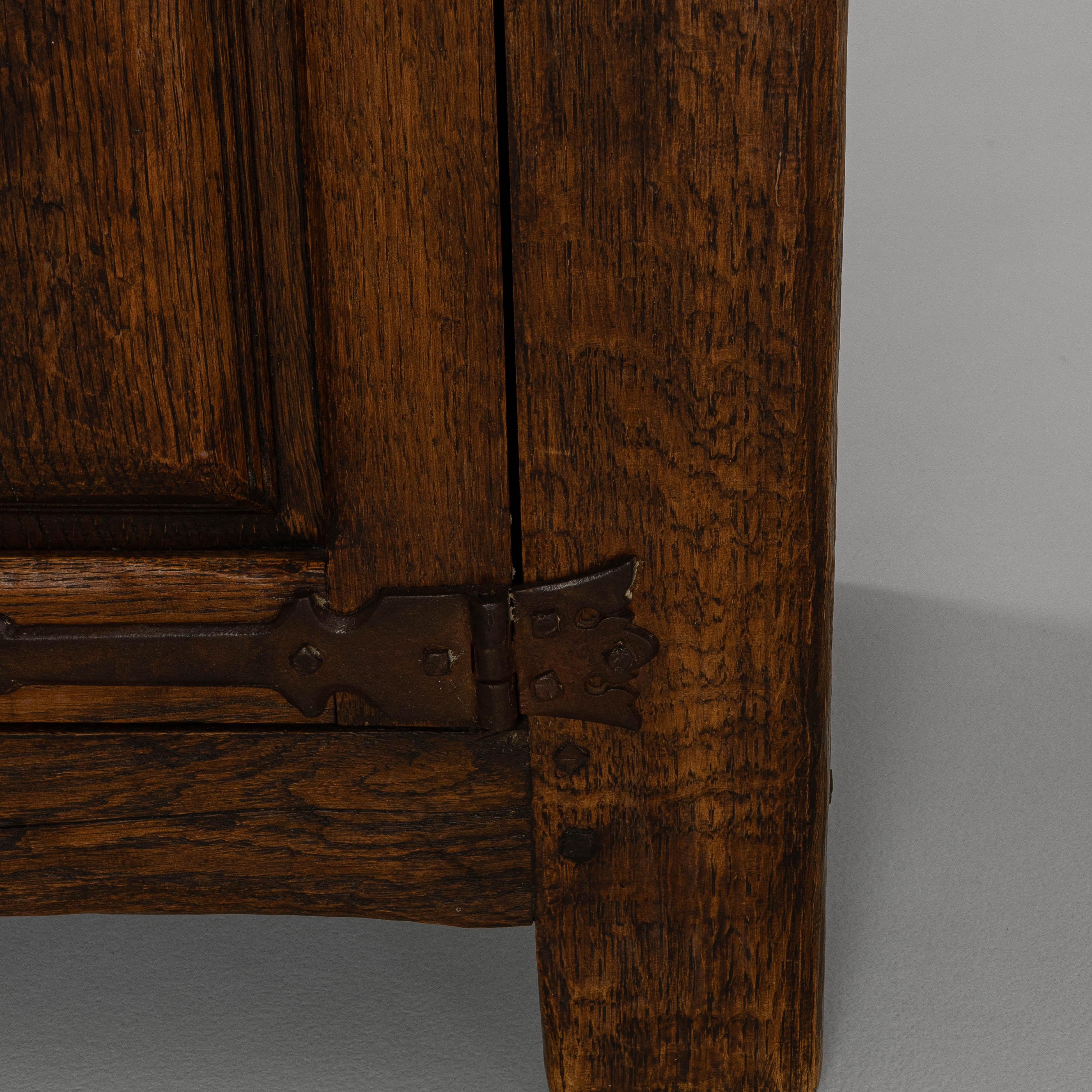 1970s French Baroque Oak Buffet With Iron Hardware For Sale 6