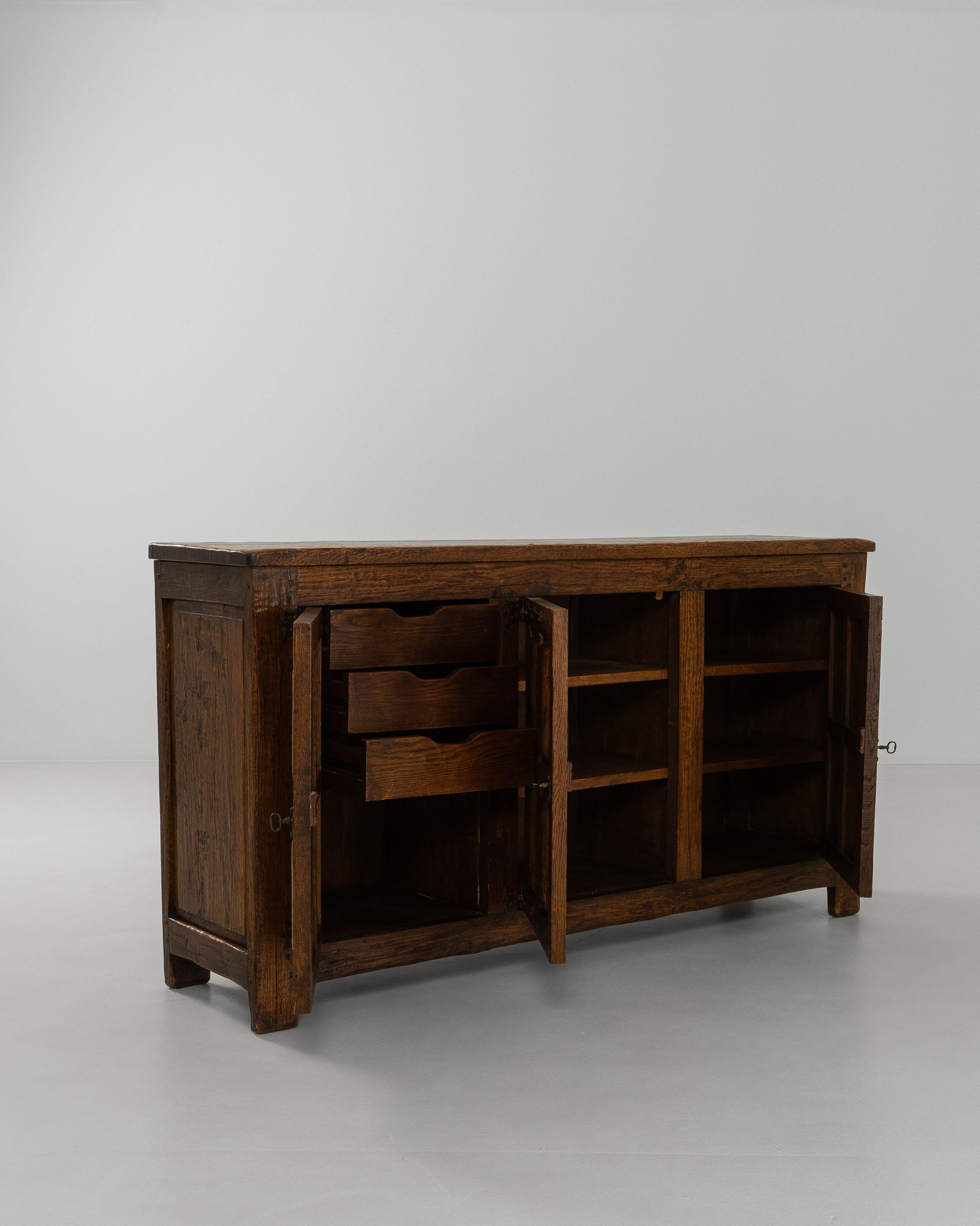 1970s French Baroque Oak Buffet With Iron Hardware For Sale 9