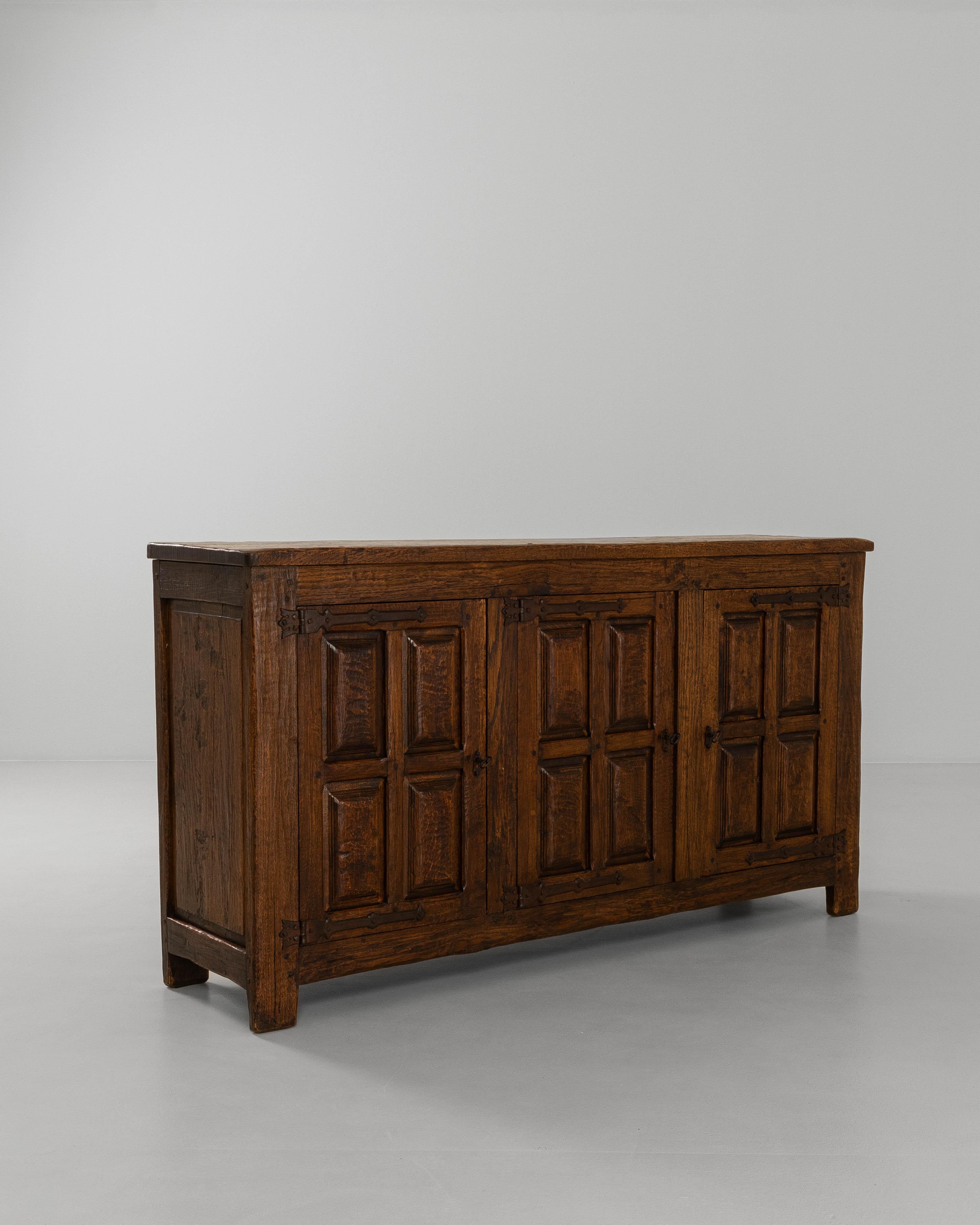 1970s French Baroque Oak Buffet With Iron Hardware For Sale 12