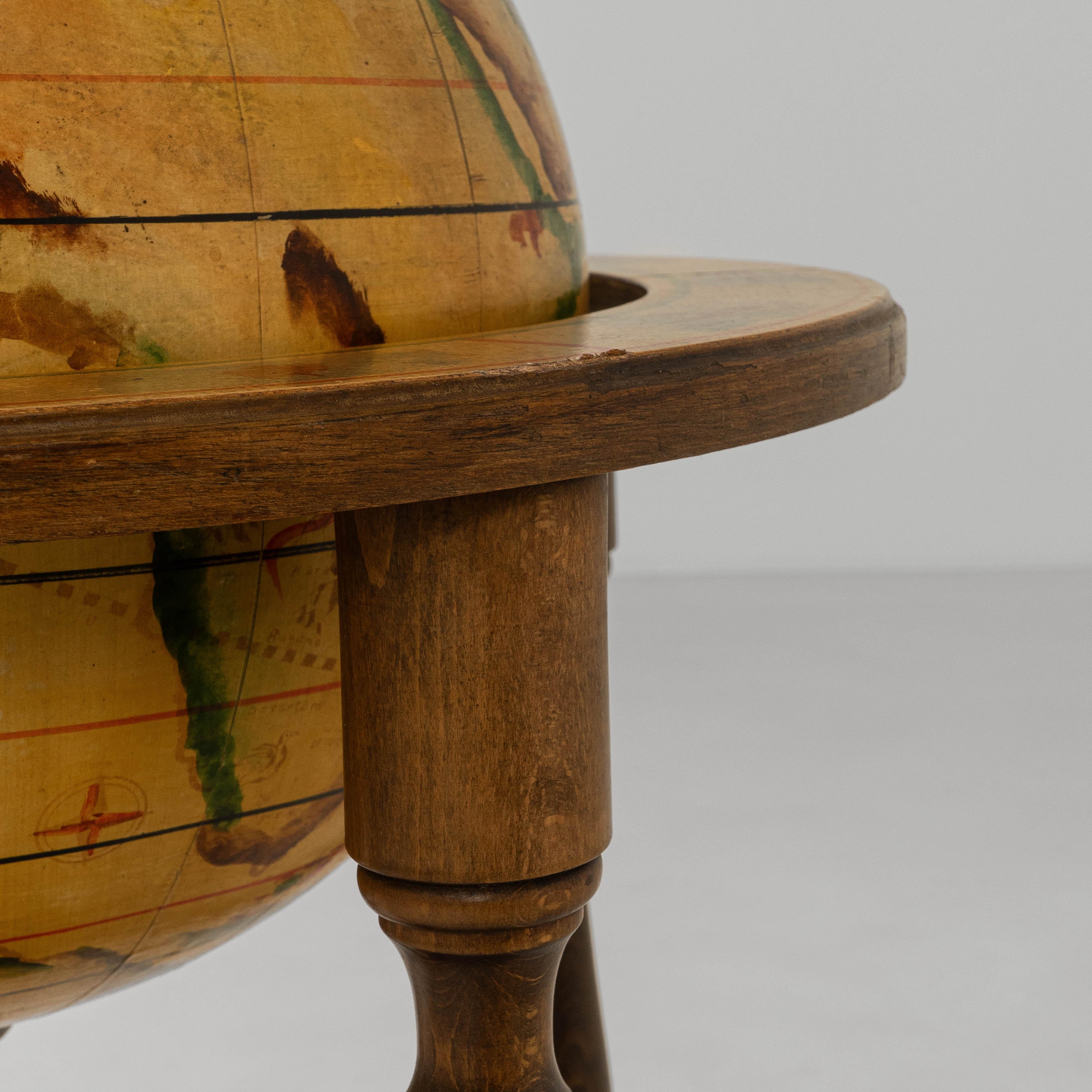 1970s French Baroque Style Globe Bar Cart With Wheels For Sale 6