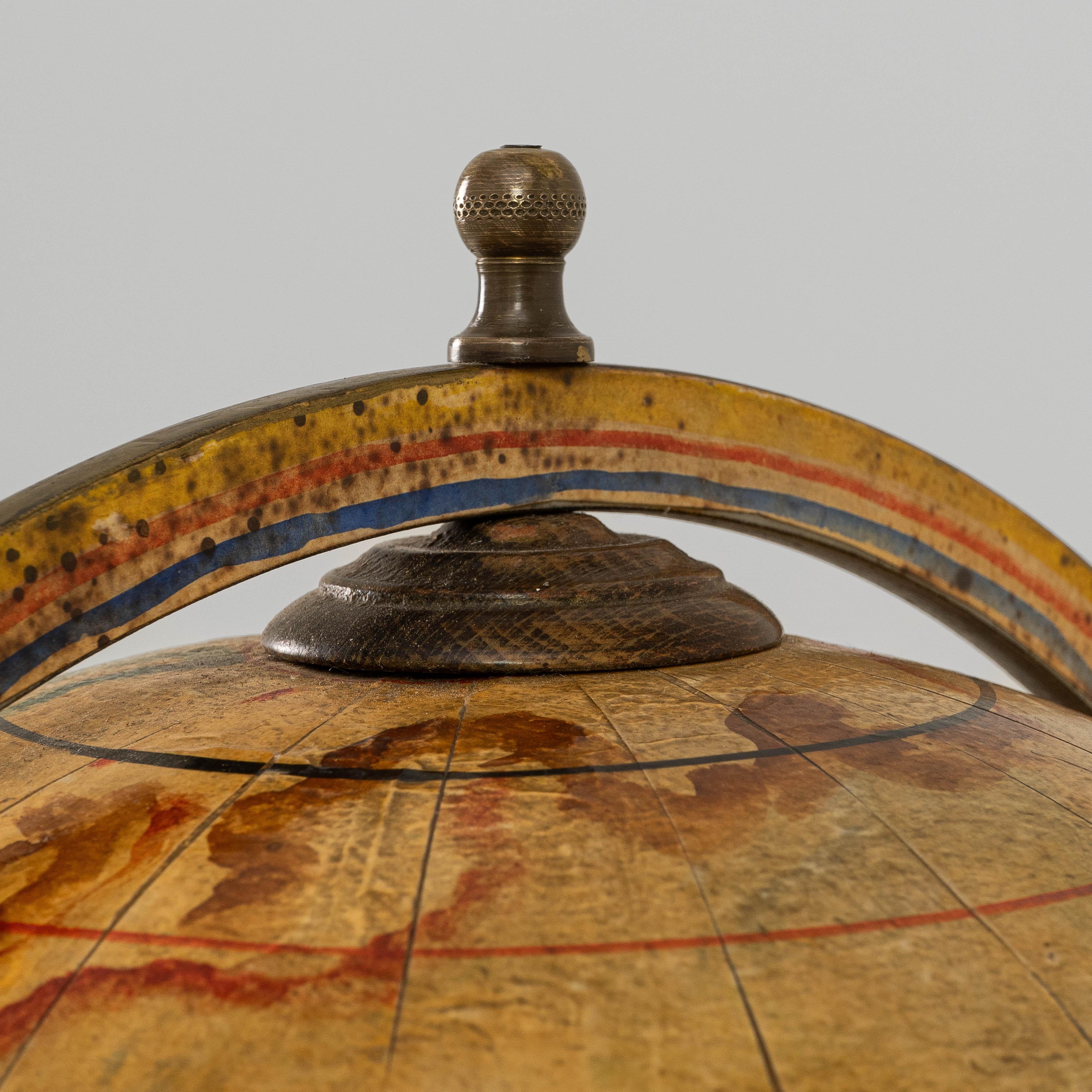 1970s French Baroque Style Globe Bar Cart With Wheels For Sale 7