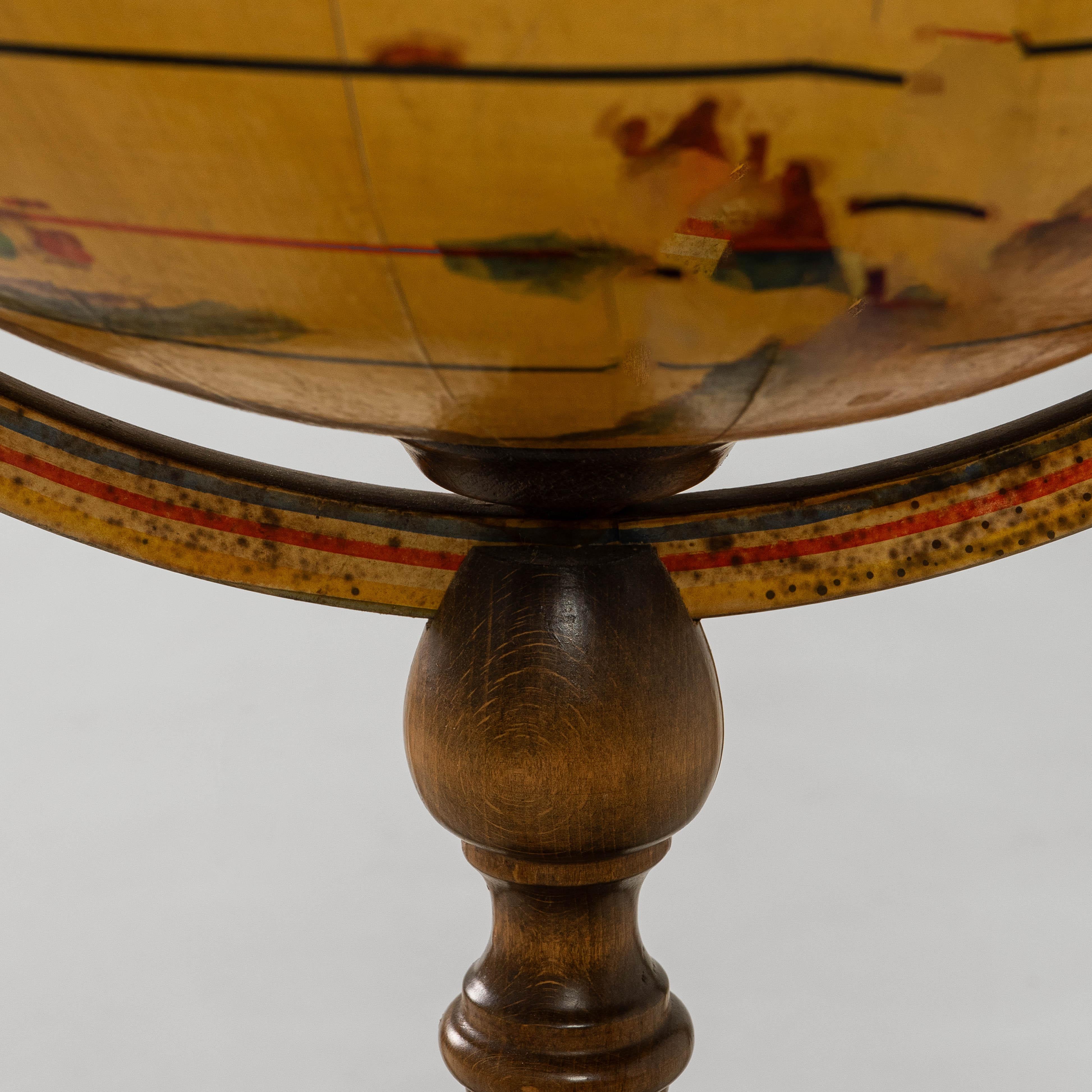 1970s French Baroque Style Globe Bar Cart With Wheels For Sale 10